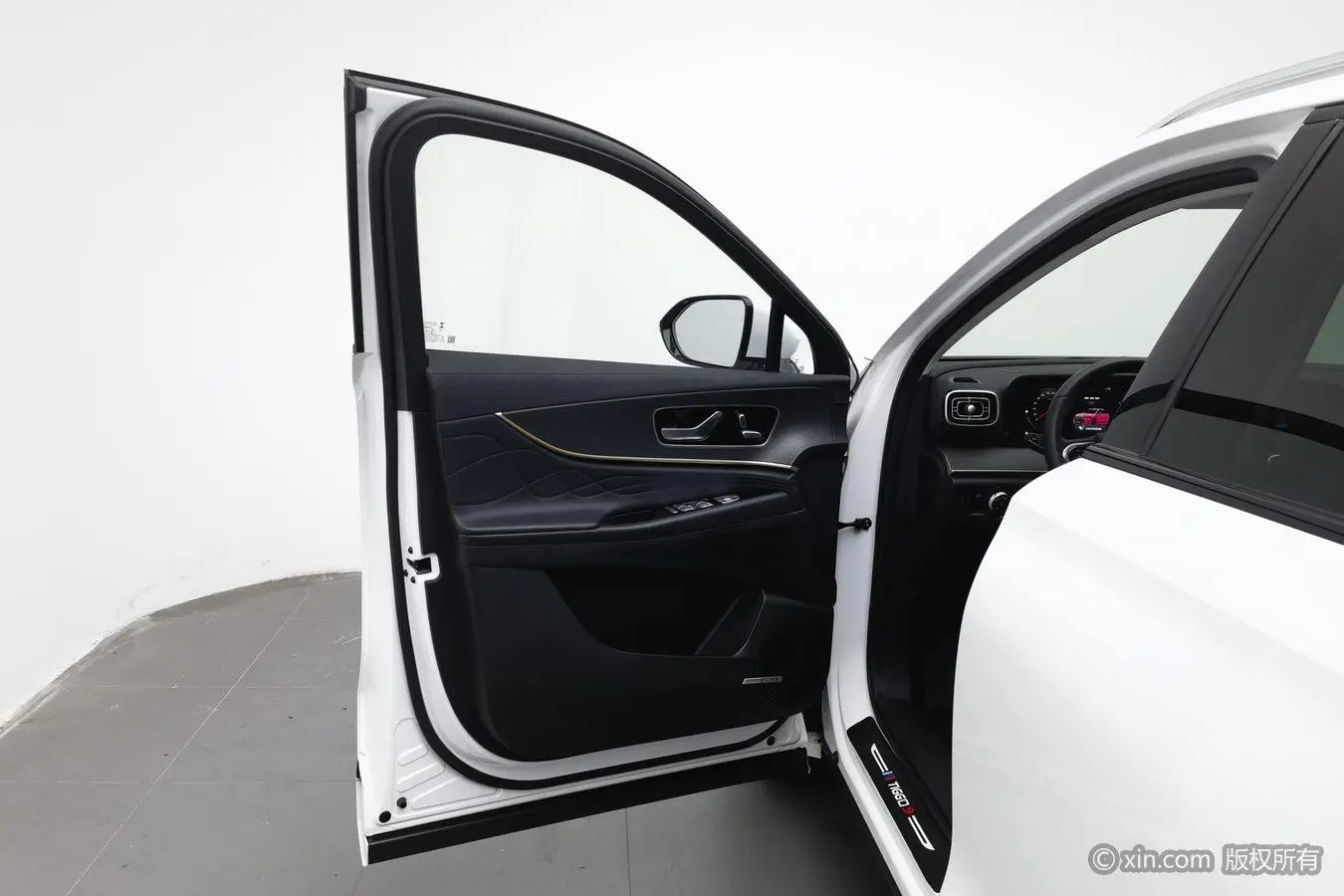 Chery Tiggo 9 2023 2.0T DCT 2WD Luxury 5 seat