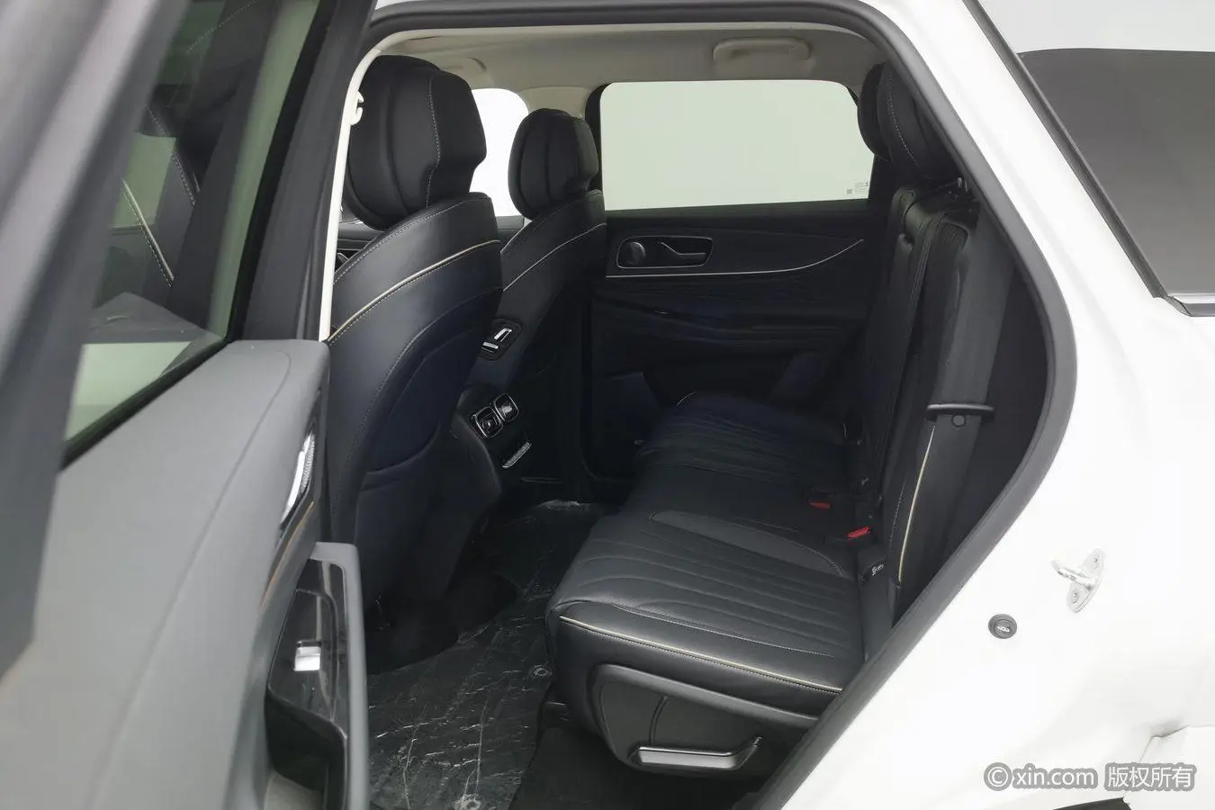 Chery Tiggo 9 2023 2.0T DCT 2WD Luxury 5 seat