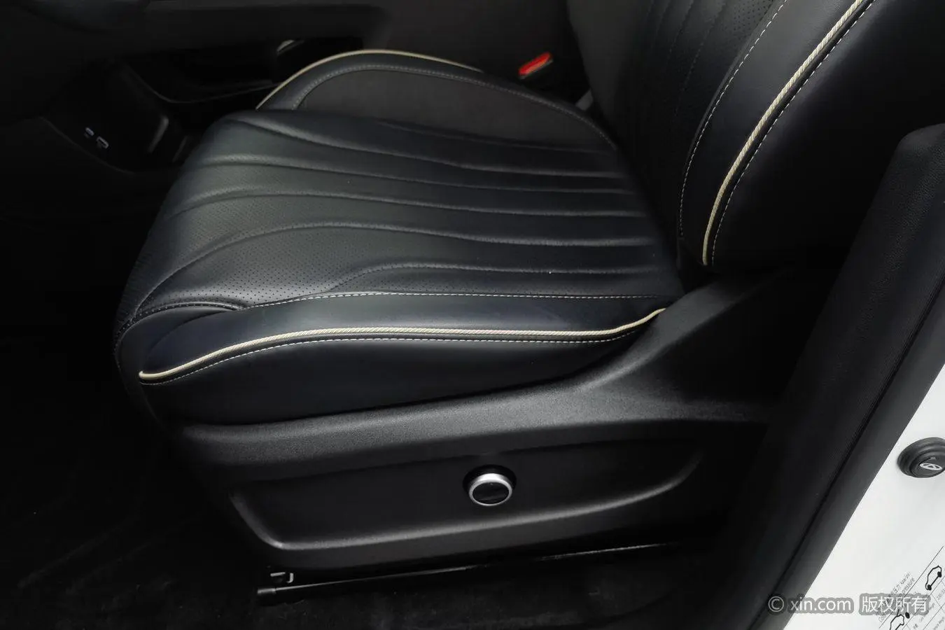 Chery Tiggo 9 2023 2.0T DCT 2WD Luxury 5 seat
