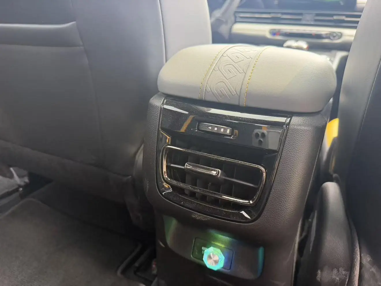 GAC Trumpchi Empow 2023 270T DCT J15