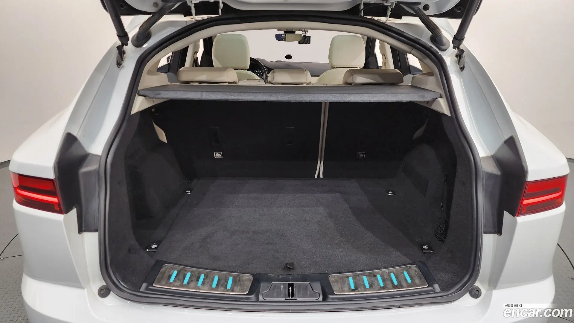Jaguar E-PACE P250 SE