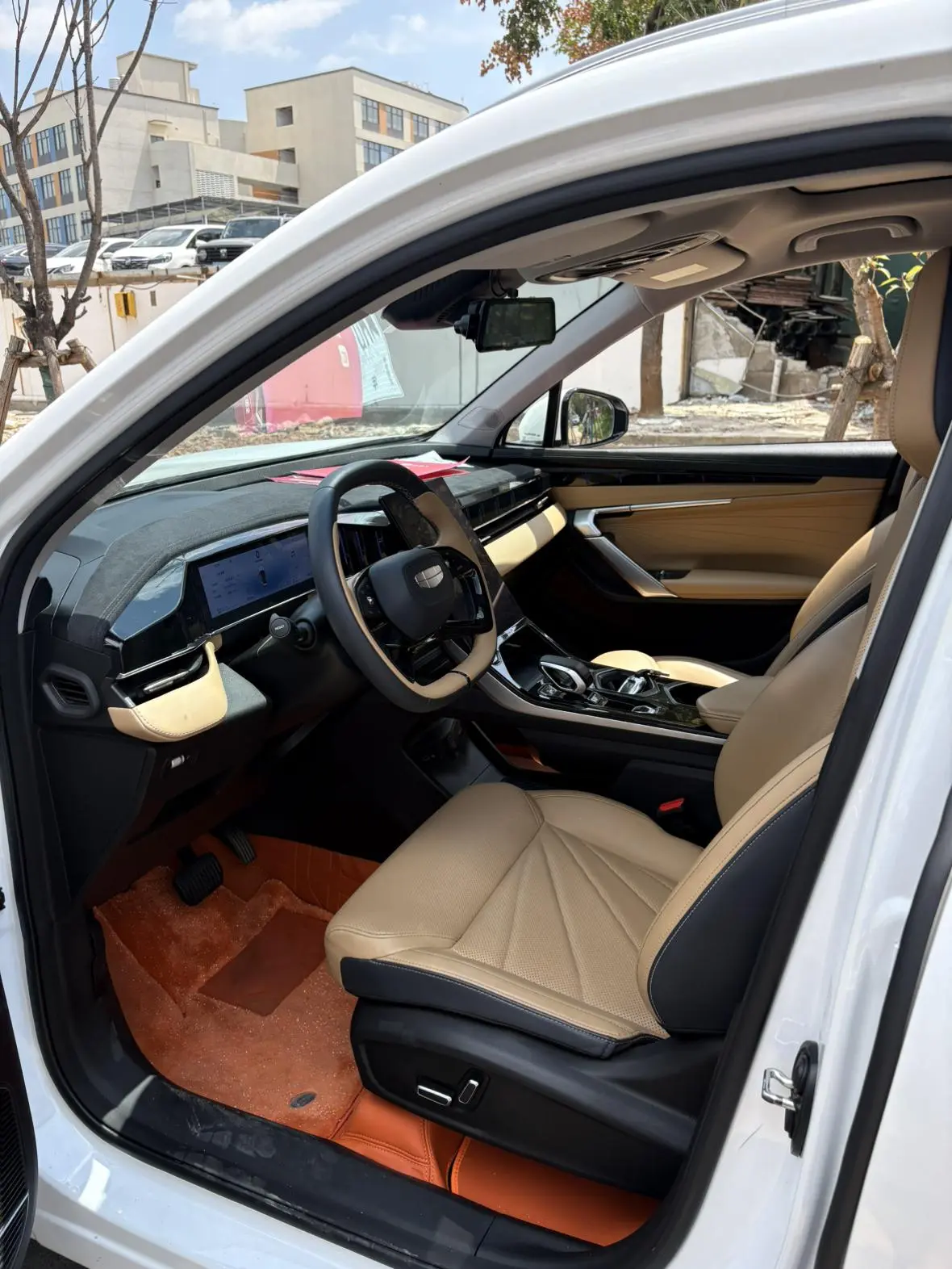 Geely Boyue L 2023 1.5TD DCT Premium