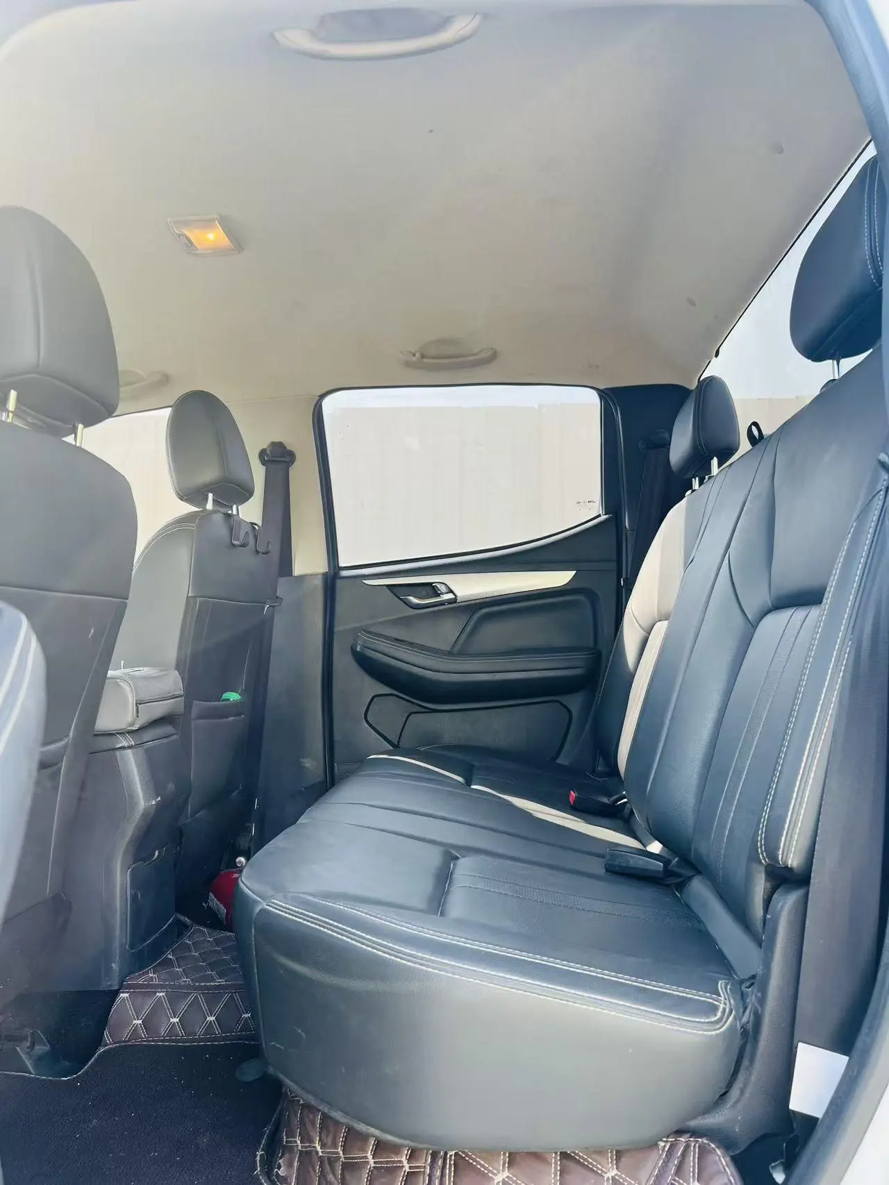 5 RE-MAX 2022 2.8T Classic 4WD Diesel JE493ZLQ6E