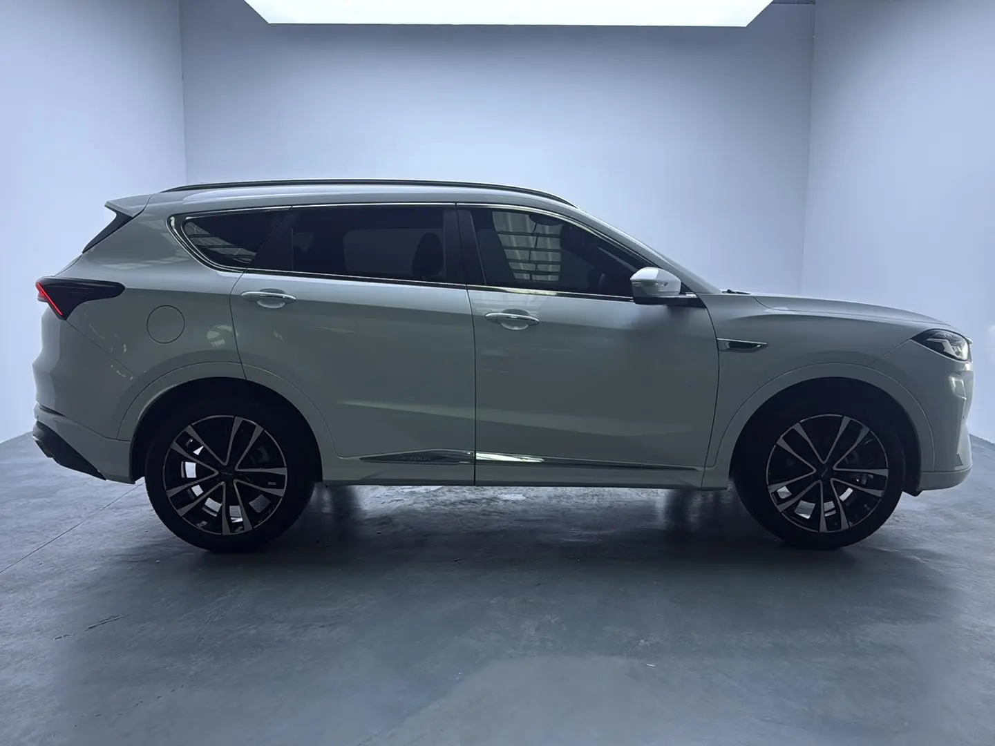 Jetour X70 PLUS 2021 1.6T DCT Pro 5 seat