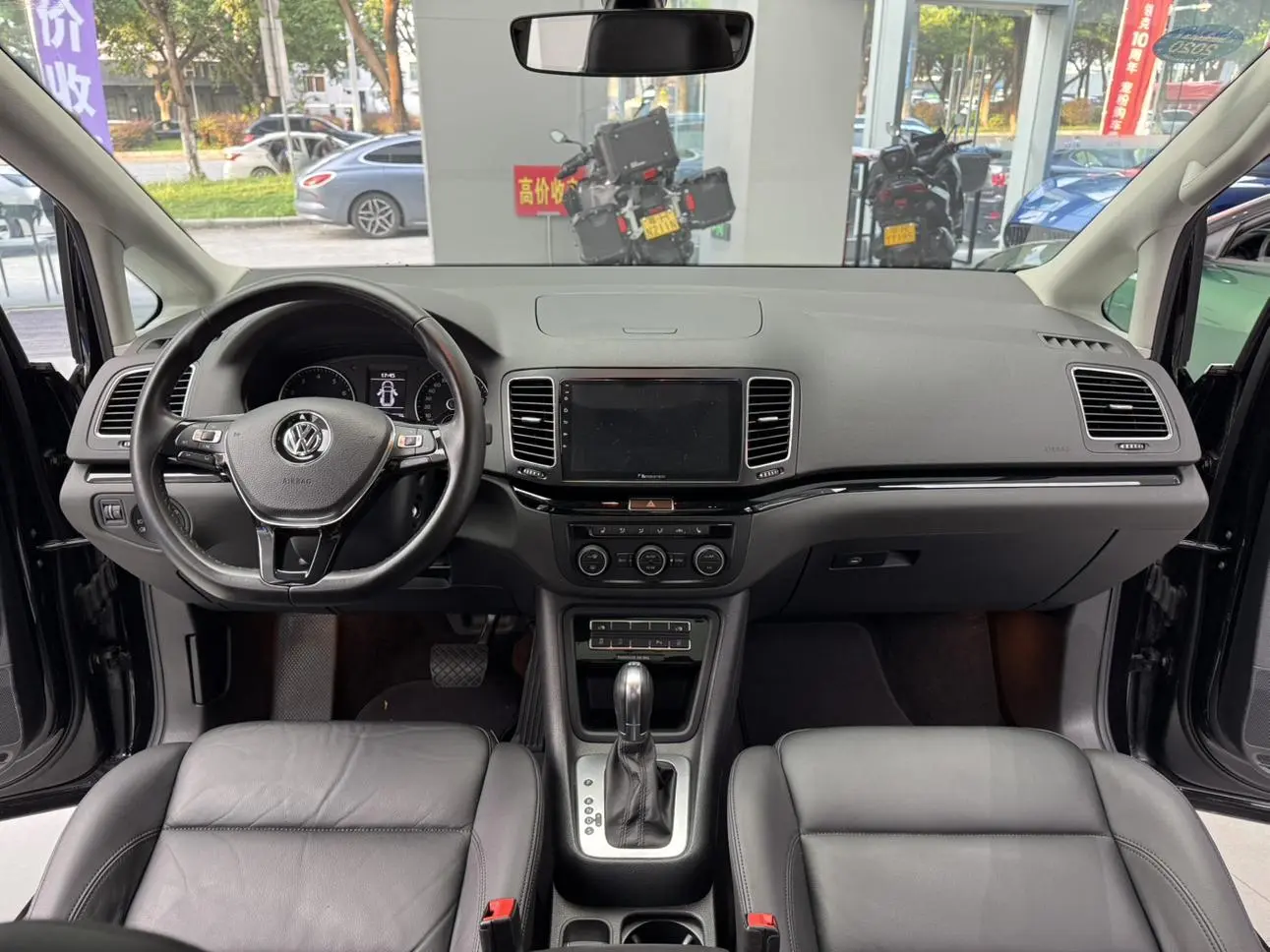 Volkswagen Sharan 2018 380TSI Premium Plus 7 seat