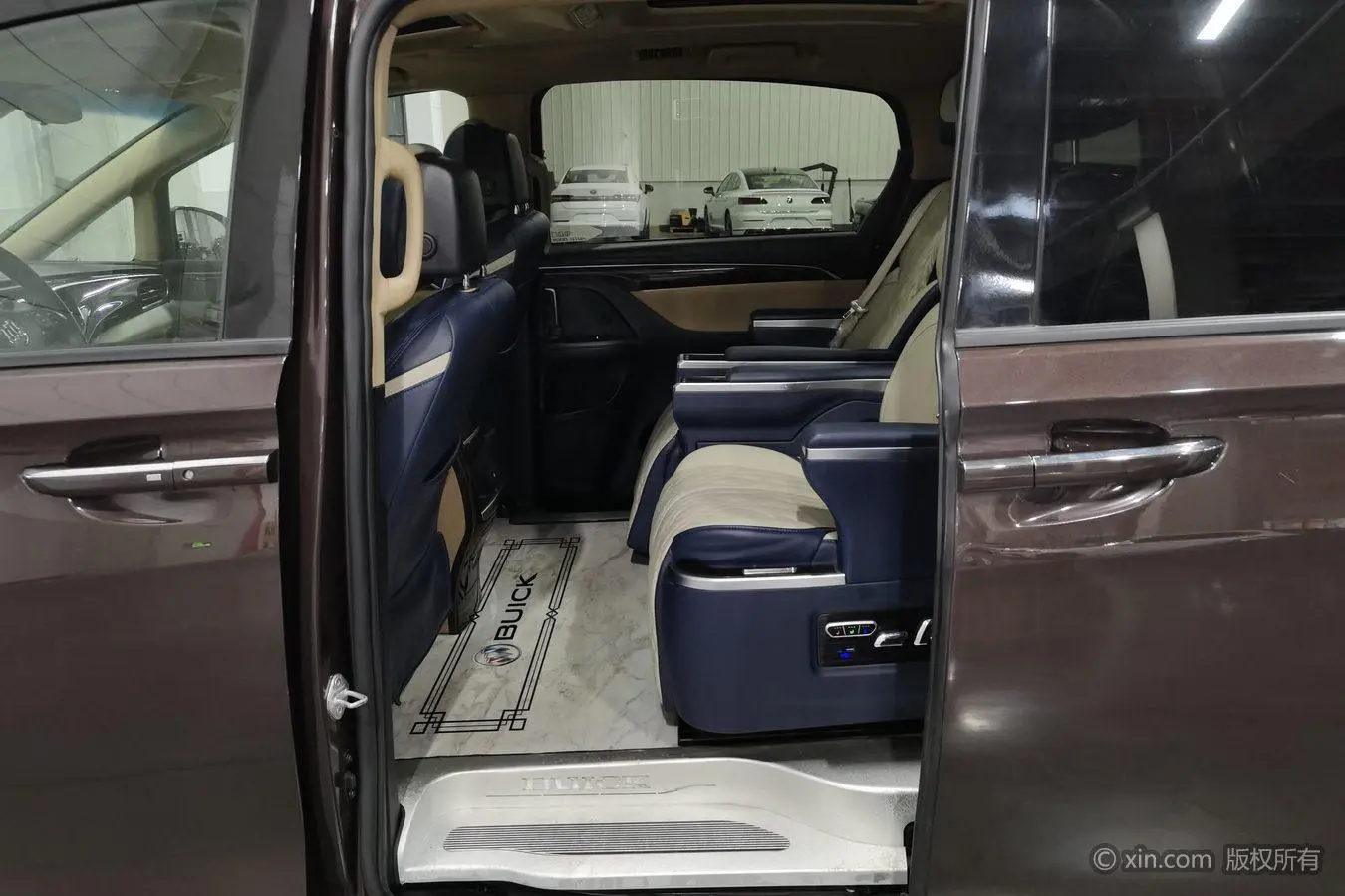 Buick GL8 2018 ES 28T Luxury China VI