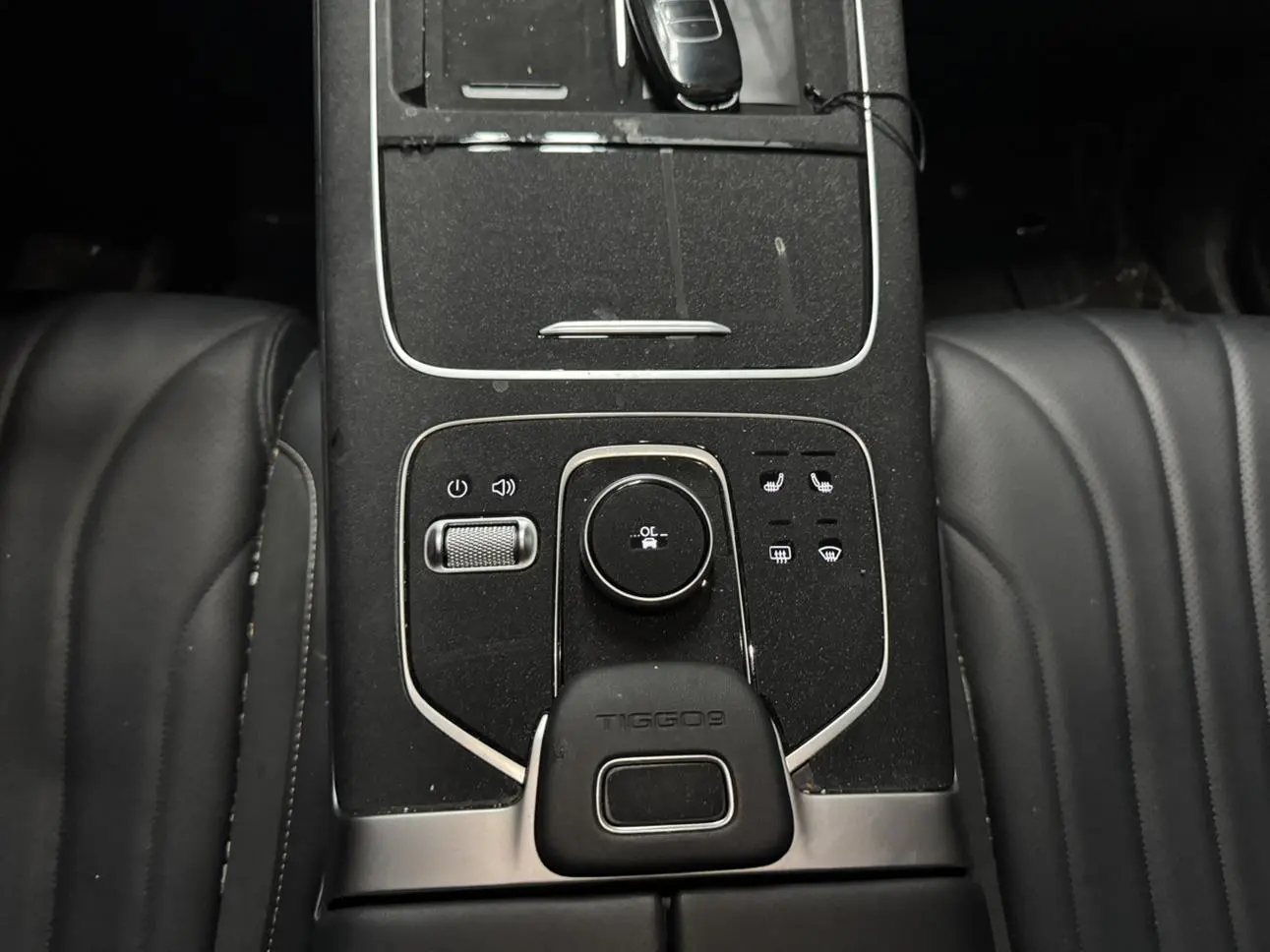 Chery Tiggo 9 2023 2.0T DCT 2WD Luxury 5 seat