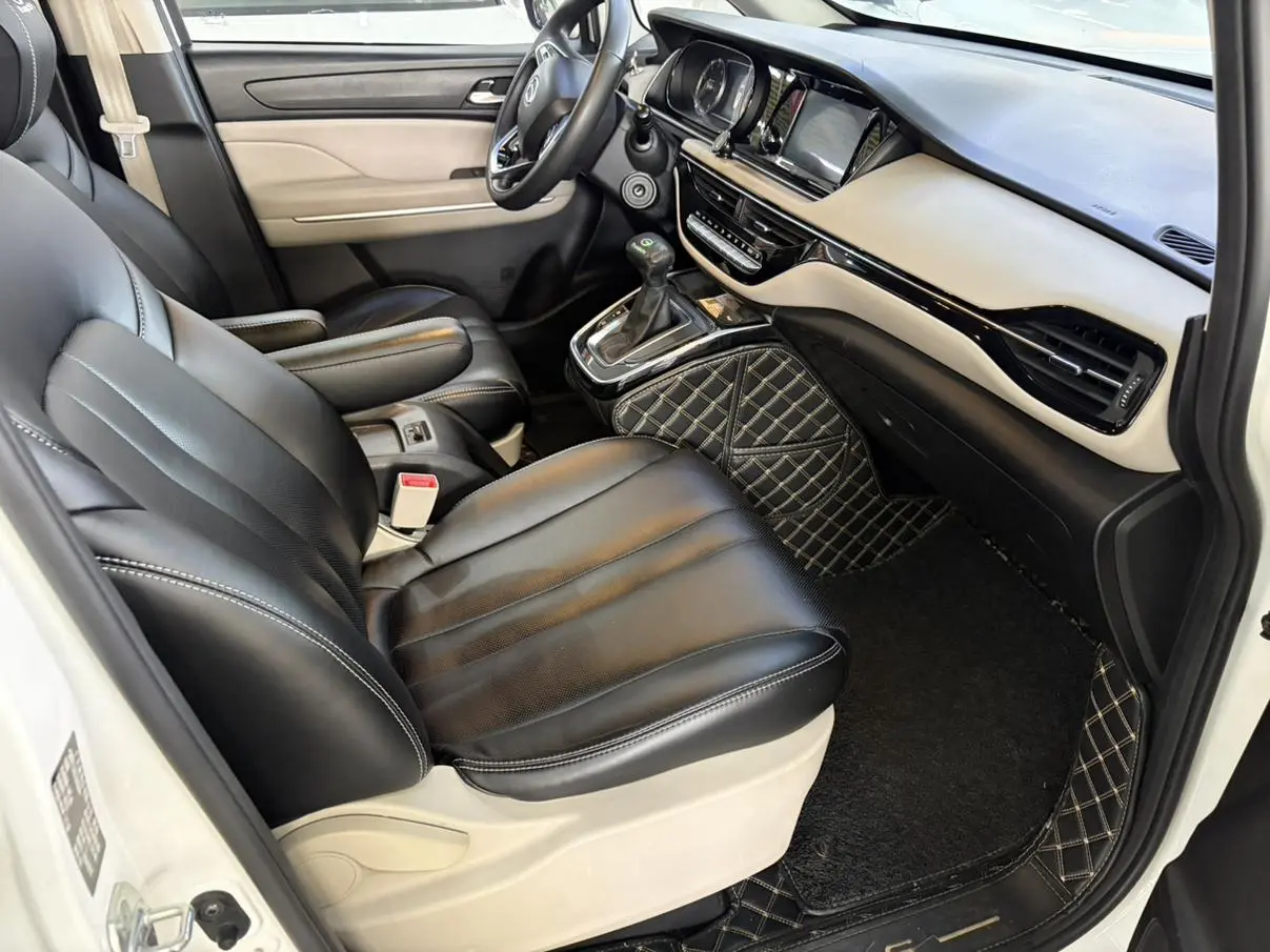 GAC Trumpchi Trumpchi M6 2019 270T Auto Elite 7 seat China VI