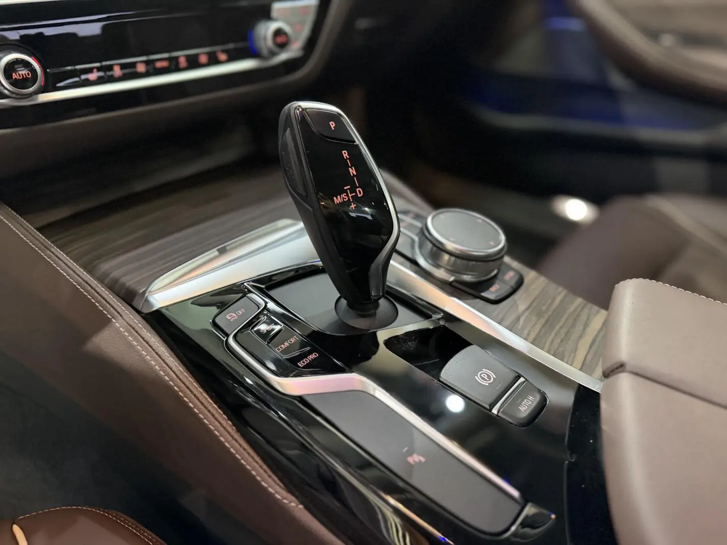 BMW 5 Series 2018 Facelift 530Li Leading Luxury Package