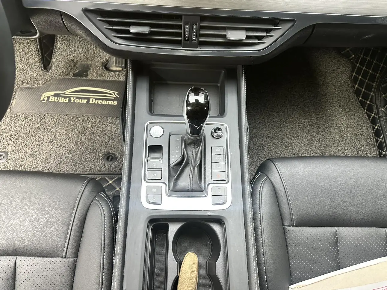 BYD Tang 2018 2.0T Auto Smart Connected Distinguished 7 seat China V
