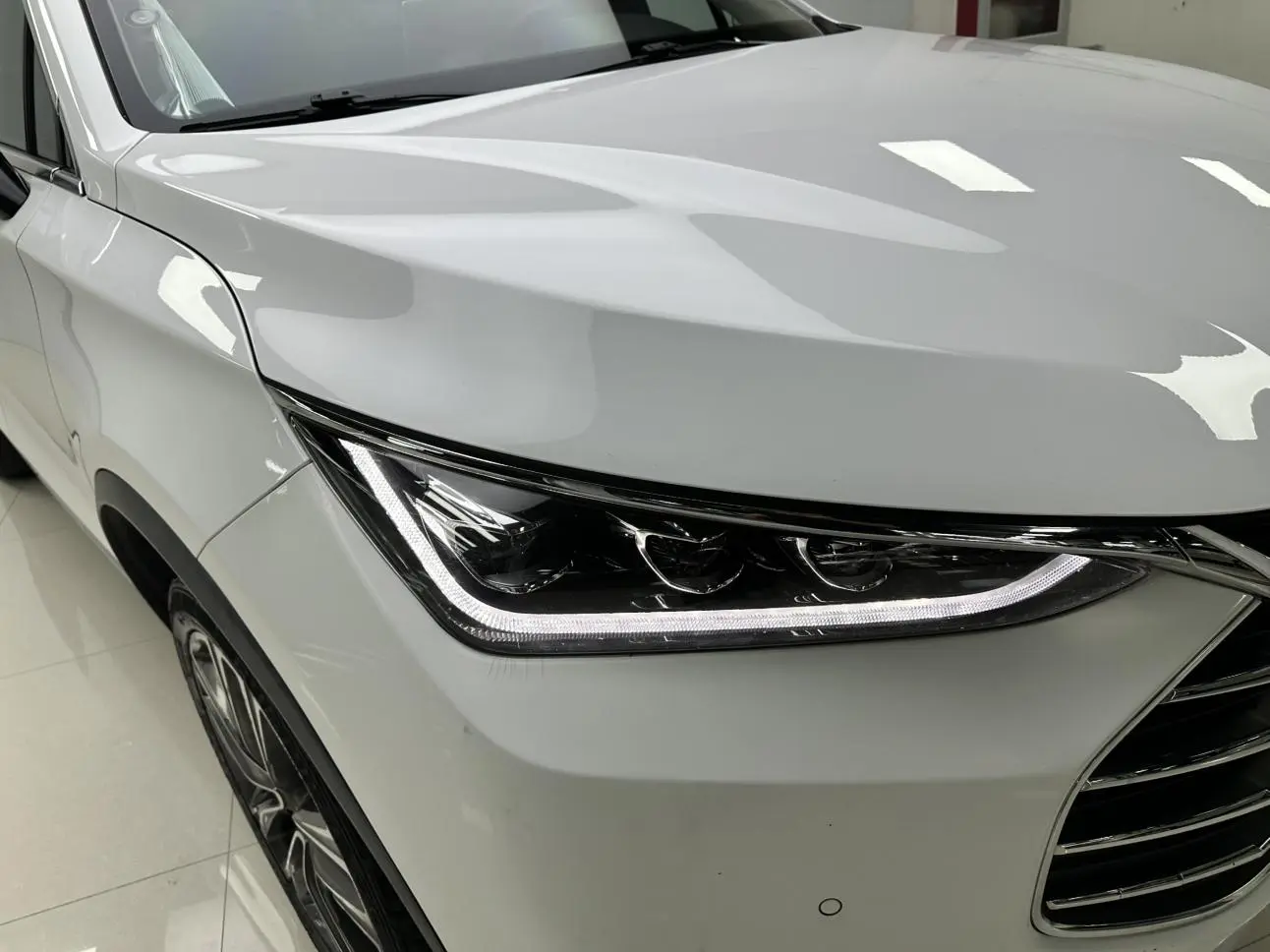 BYD Tang 2018 2.0T Auto Smart Connected Distinguished 7 seat China V