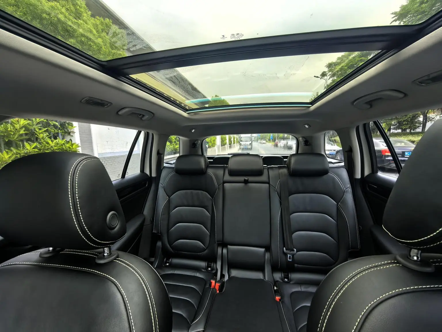 Skoda 2018 Facelift TSI330 7 seat 2WD Luxury Premium Enjoy
