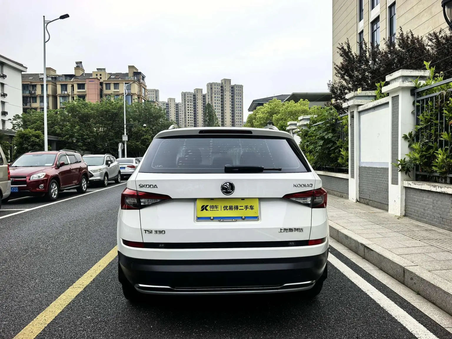 Skoda 2018 Facelift TSI330 7 seat 2WD Luxury Premium Enjoy