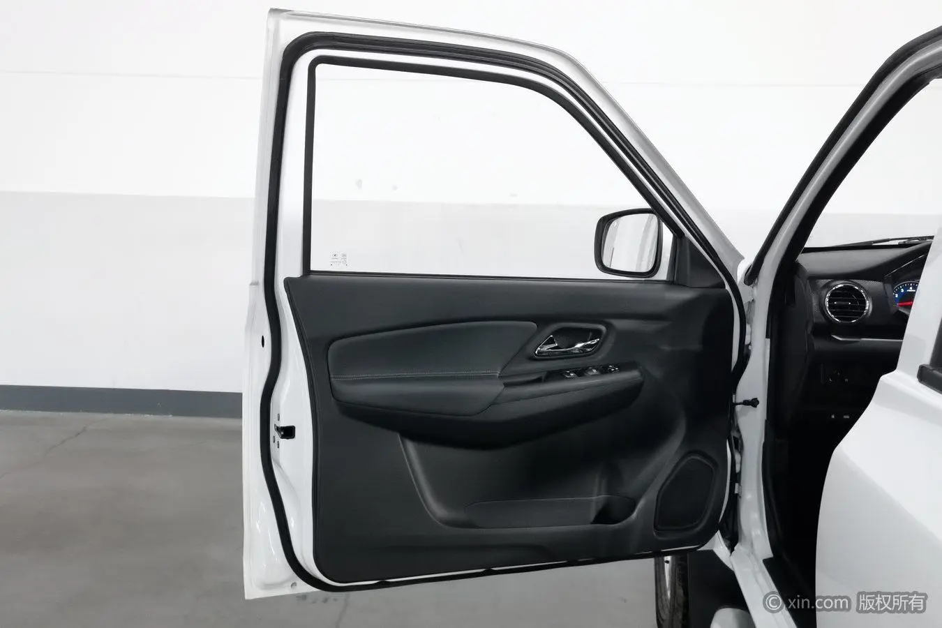 Dongfeng Sharp 2021 2.4L Petrol 2WD Sokon 2TZD