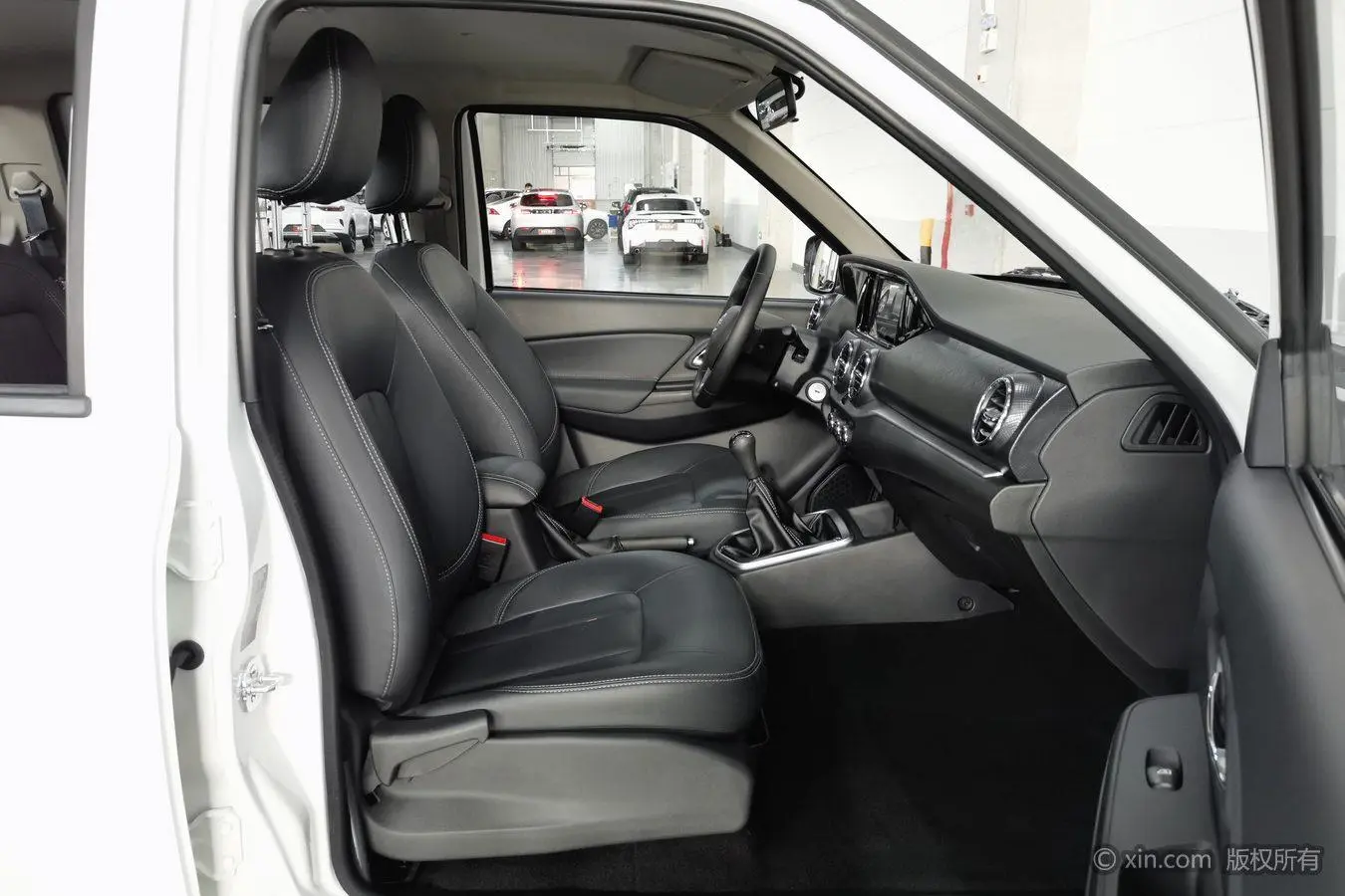 Dongfeng Sharp 2021 2.4L Petrol 2WD Sokon 2TZD