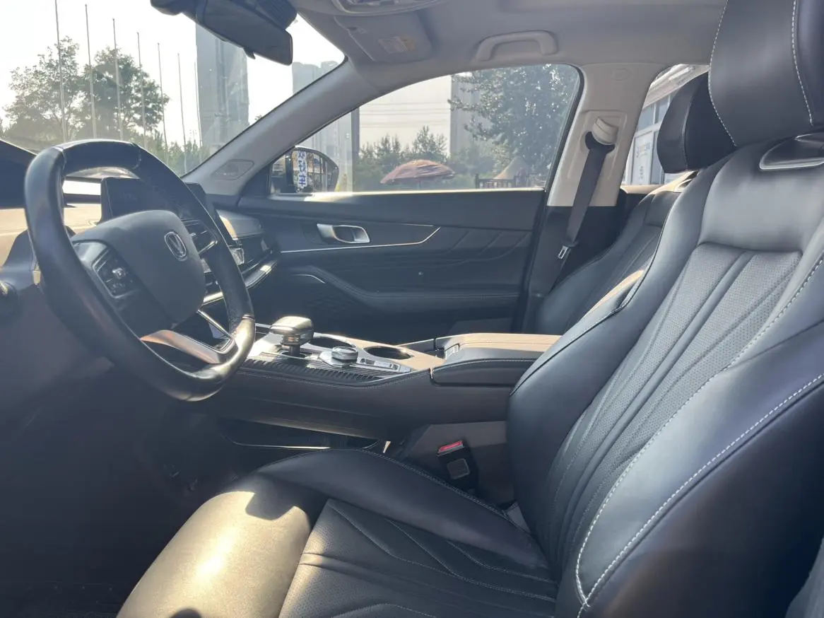Changan UNI-K 2023 2.0T Comfort Enjoy