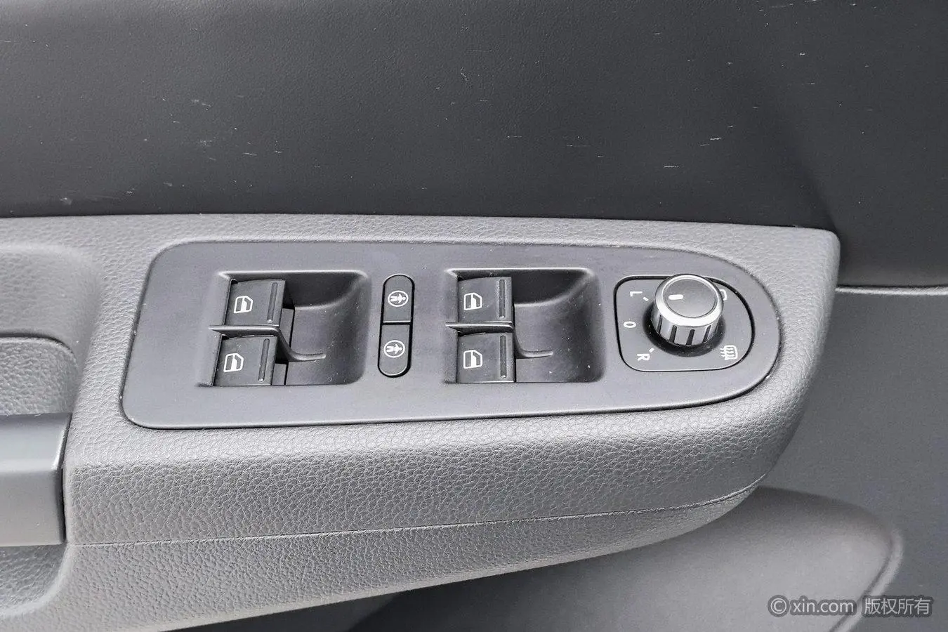 Volkswagen Sharan 2018 380TSI 7 seat