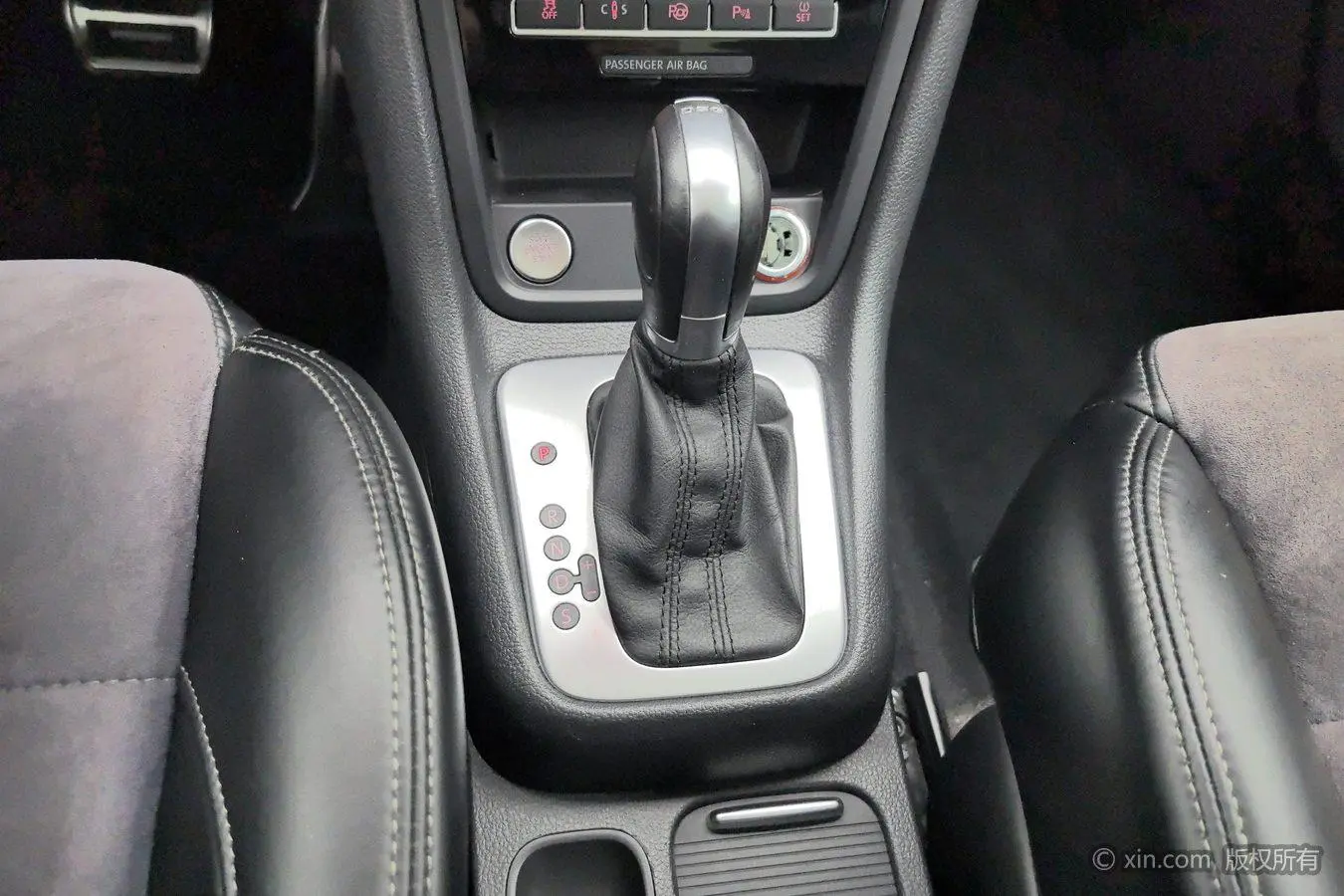 Volkswagen Sharan 2018 380TSI 7 seat