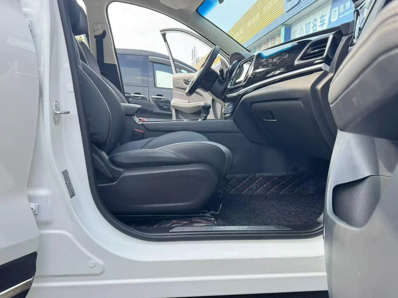 Jetour X90 2019 1.6T DCT Premium 5 seat China VI