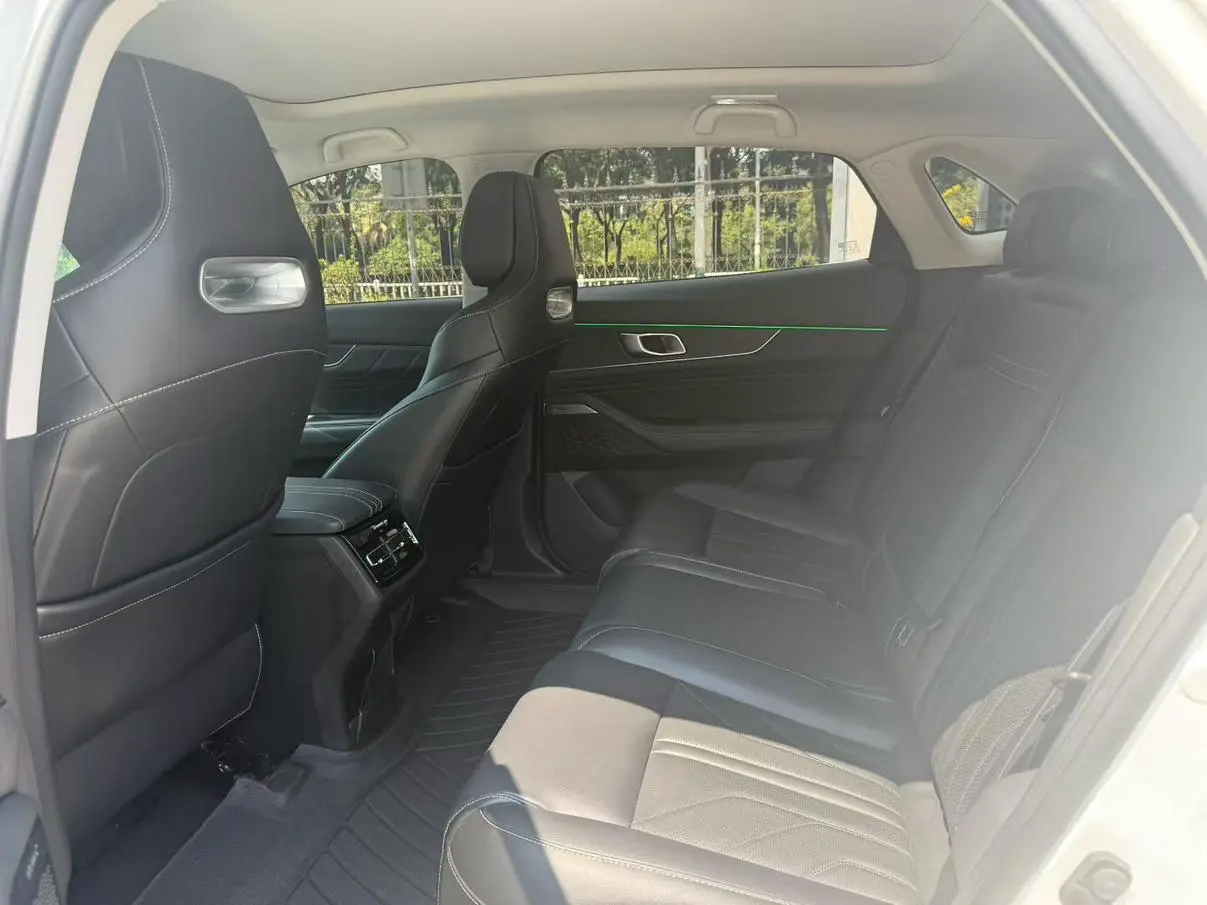 Changan UNI-K 2023 2.0T Comfort Enjoy
