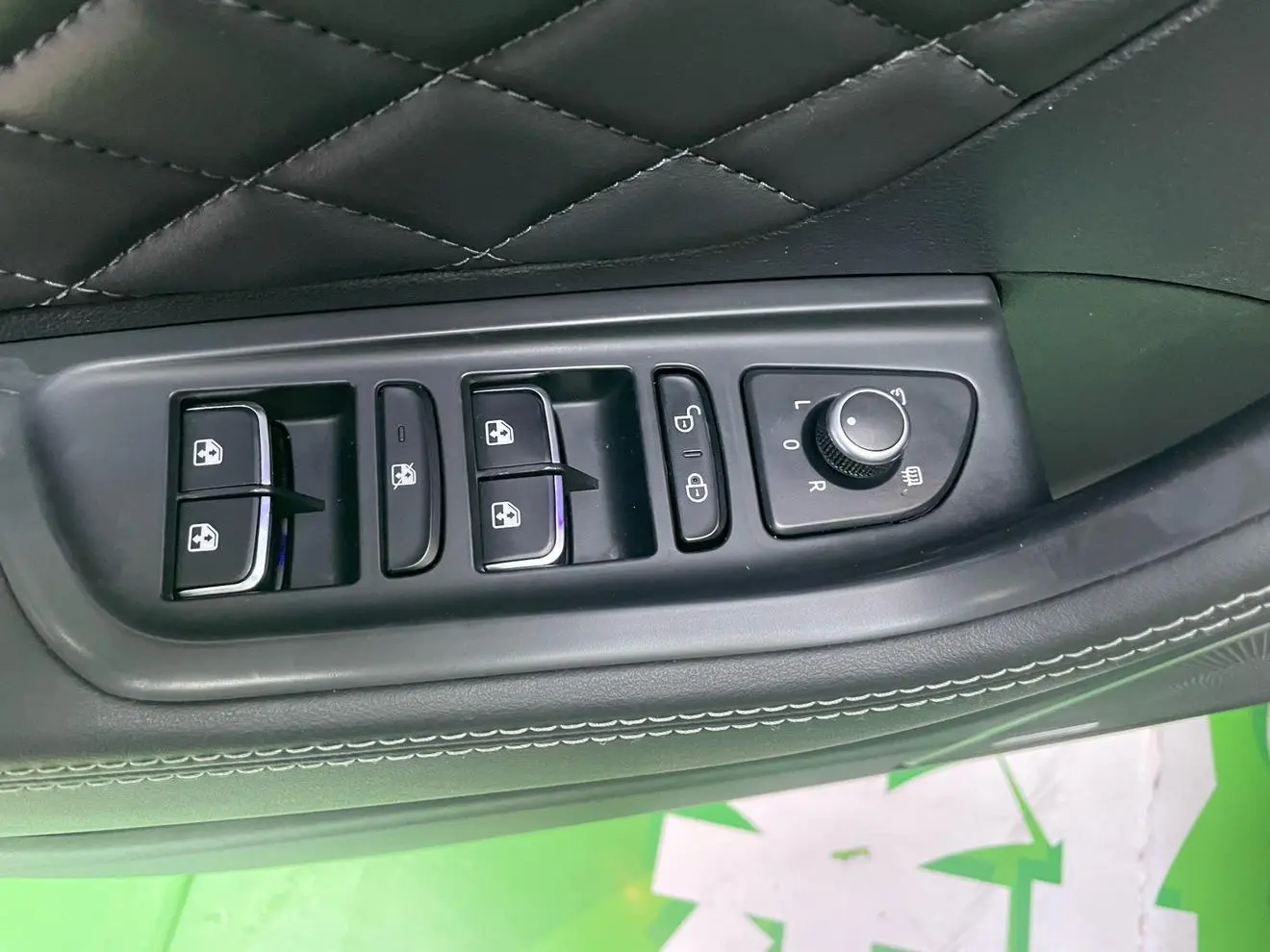Hongqi HS7 2022 3.0T Auto 4WD Smart Connected Flagship Joy