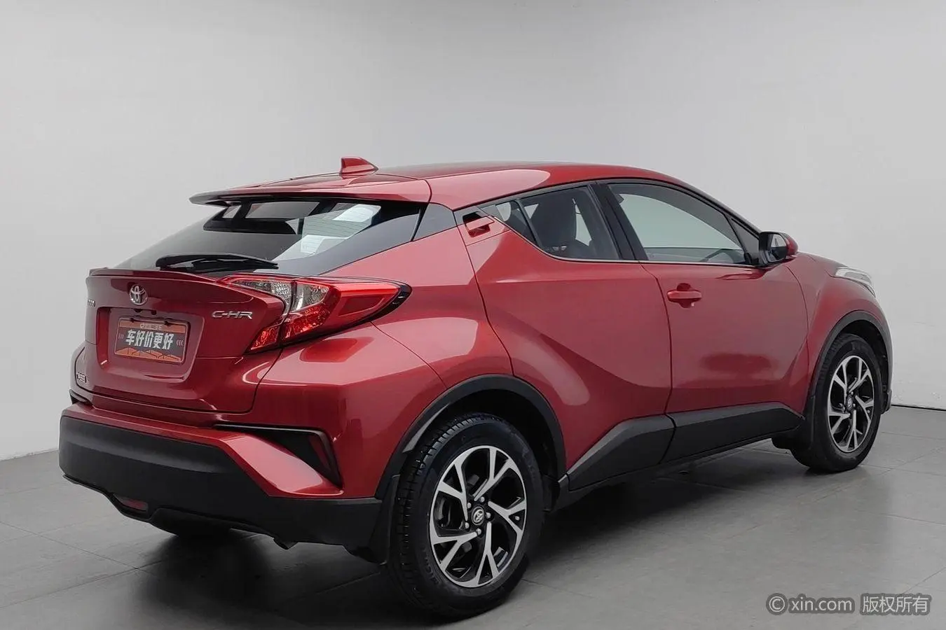 Toyota C-HR 2020 2.0L Leading