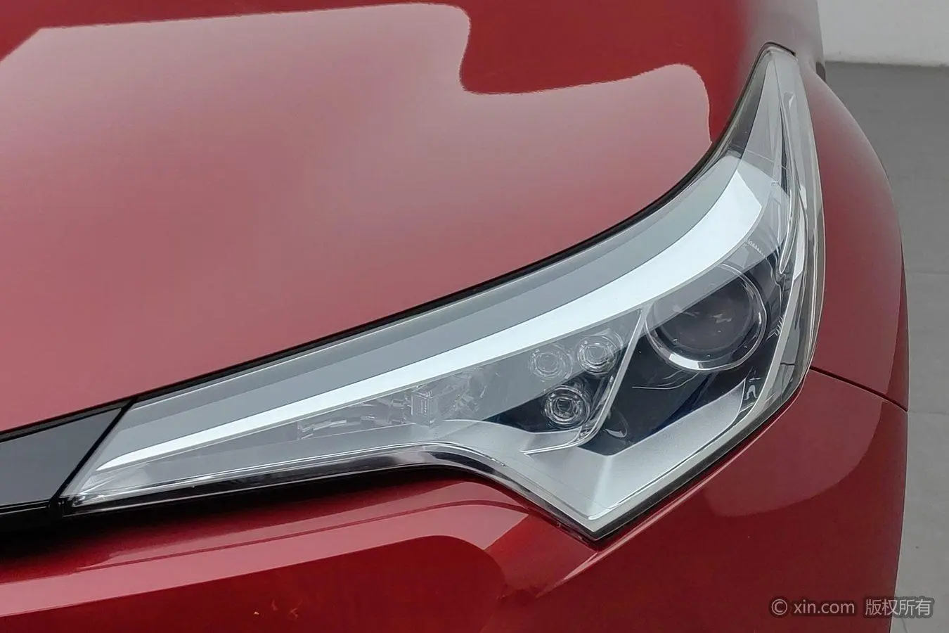 Toyota C-HR 2020 2.0L Leading