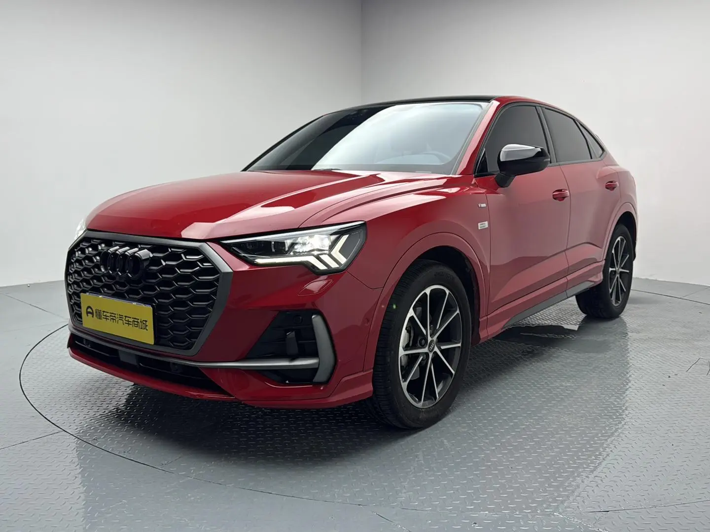 Audi Q3 Sportback 2024 45 TFSI quattro Fashion Launch Special