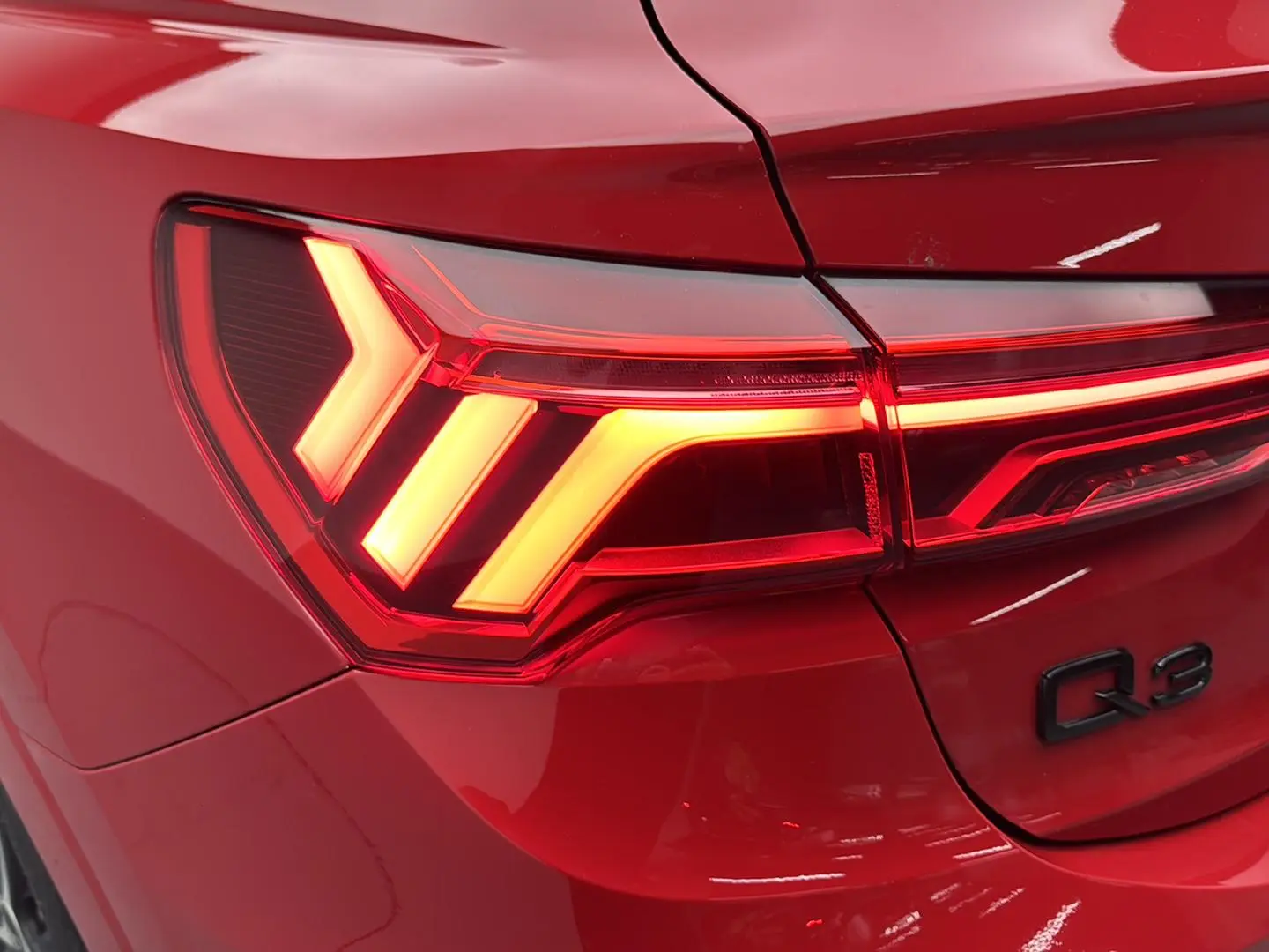 Audi Q3 Sportback 2024 45 TFSI quattro Fashion Launch Special