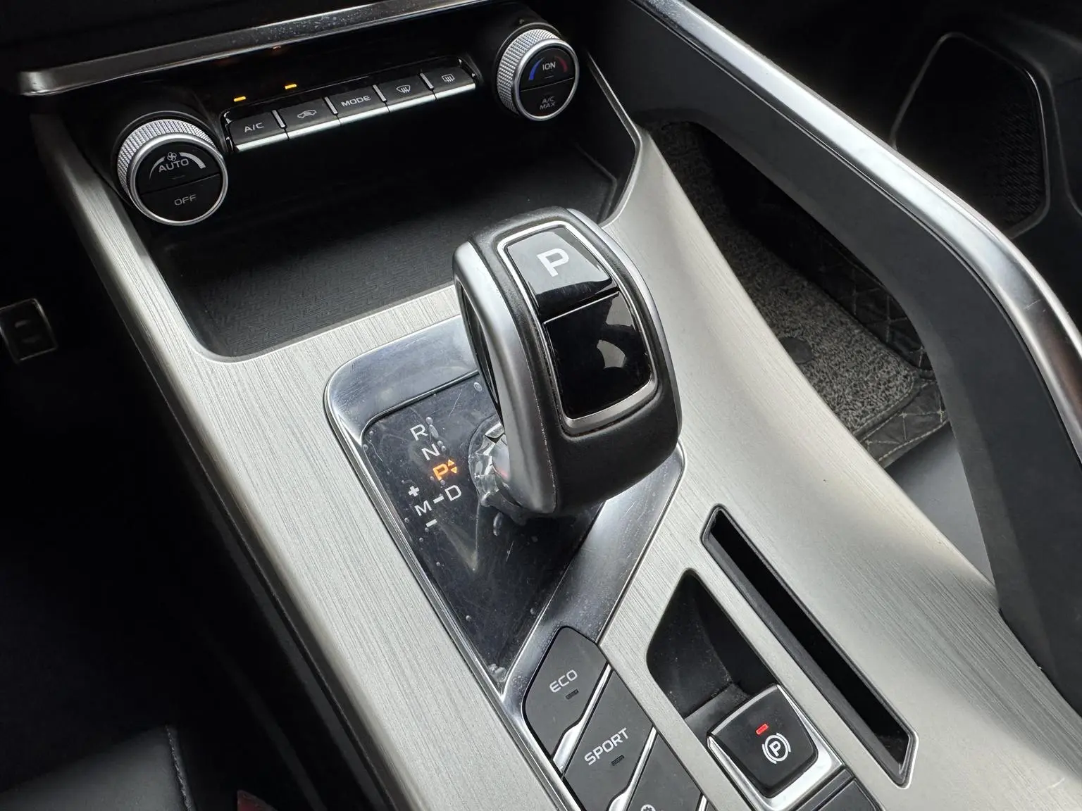 Geely Binyue 2019 Sport 260T DCT China VI