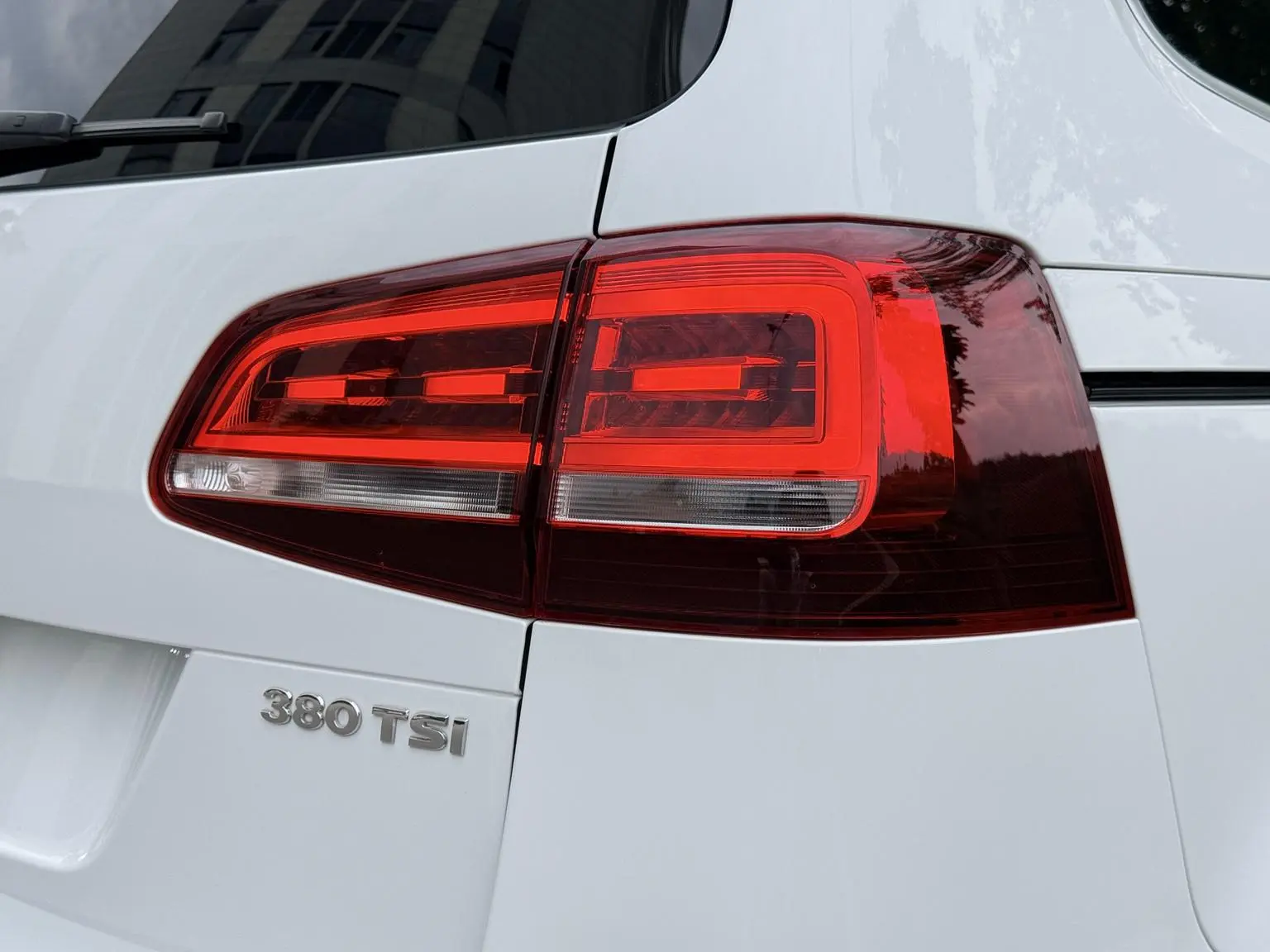 Volkswagen Sharan 2019 380TSI Premium Plus 7 seat