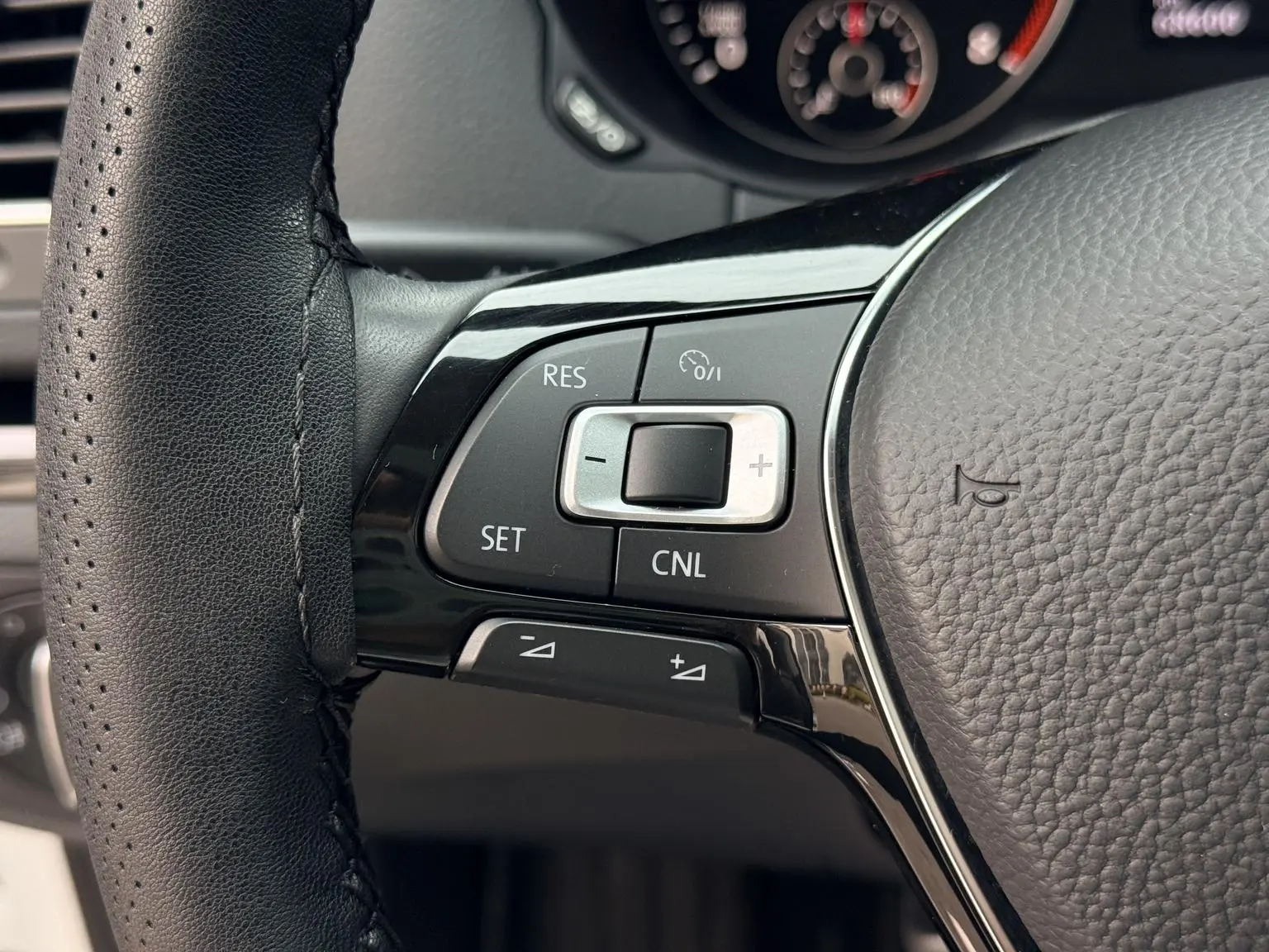 Volkswagen Sharan 2019 380TSI Premium Plus 7 seat