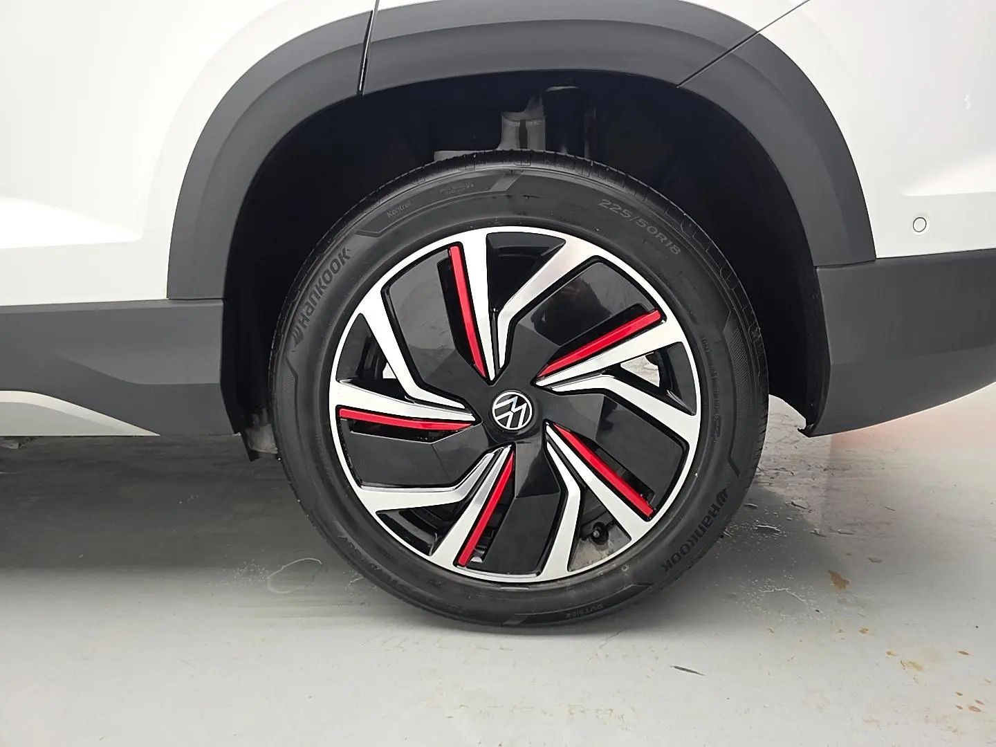 Volkswagen Tharu 2023 300TSI 2WD Premium