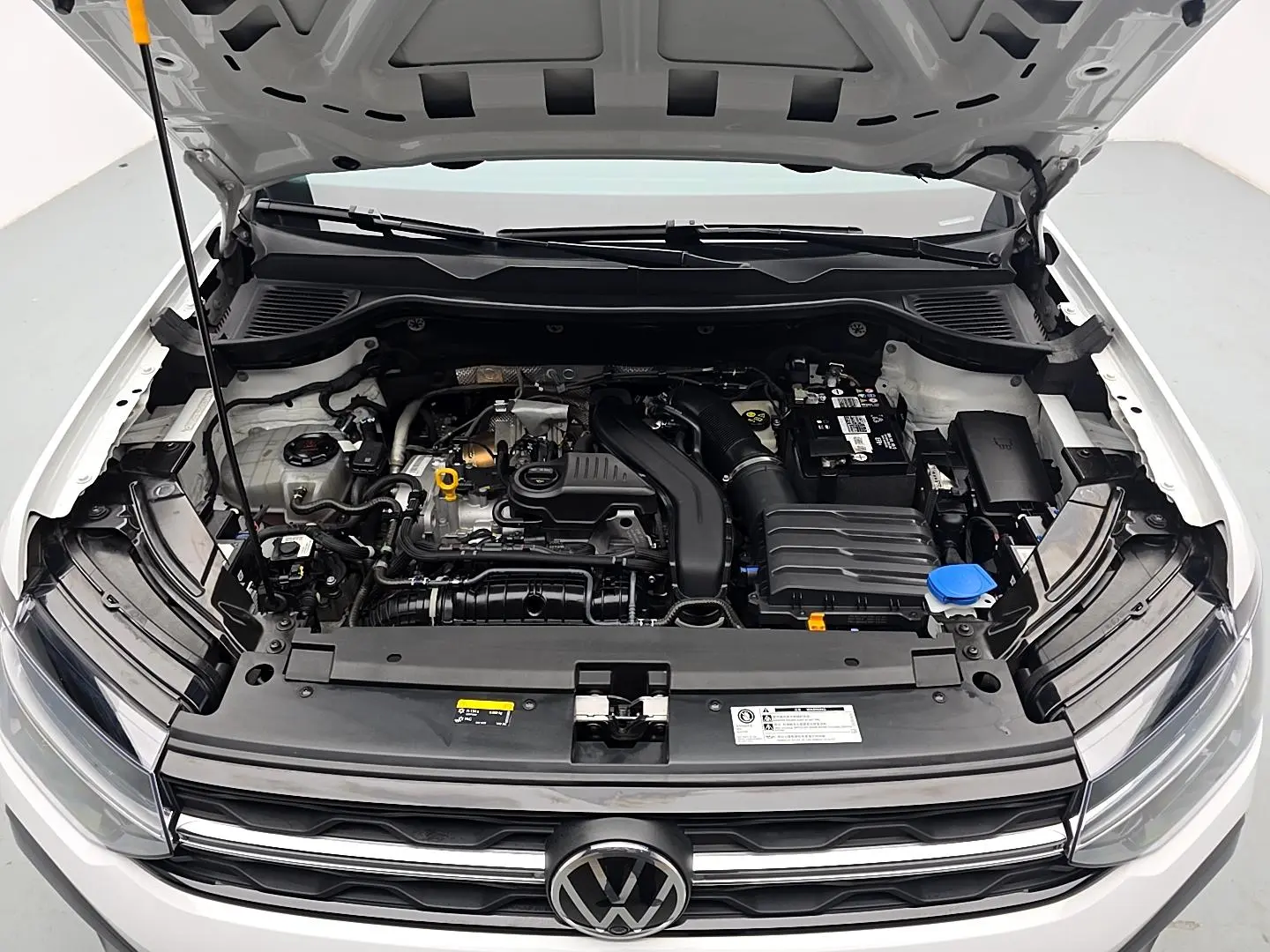 Volkswagen Tharu 2023 300TSI 2WD Premium