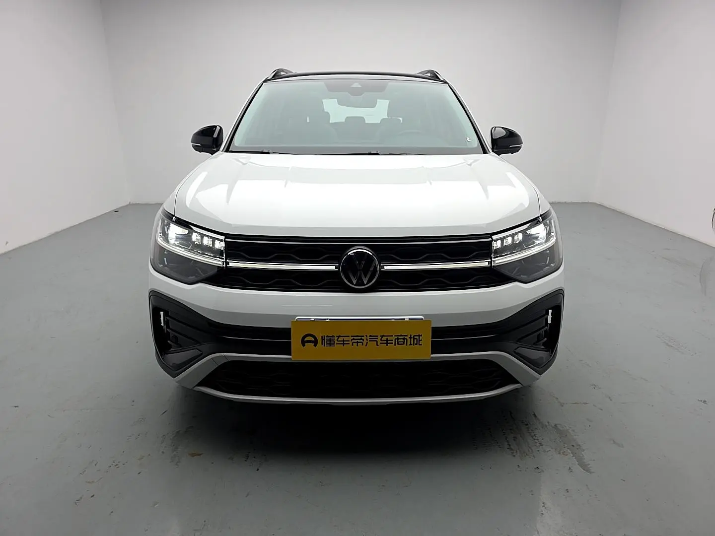 Volkswagen Tharu 2023 300TSI 2WD Premium