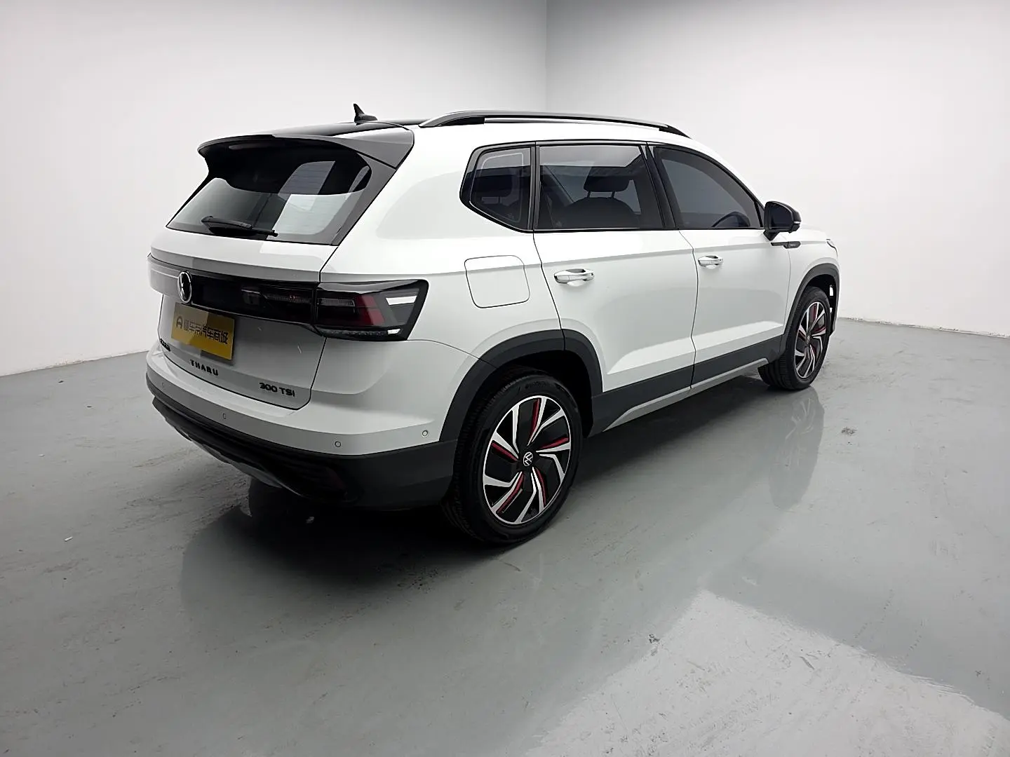 Volkswagen Tharu 2023 300TSI 2WD Premium