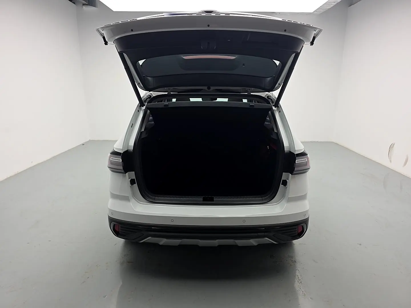 Volkswagen Tharu 2023 300TSI 2WD Premium