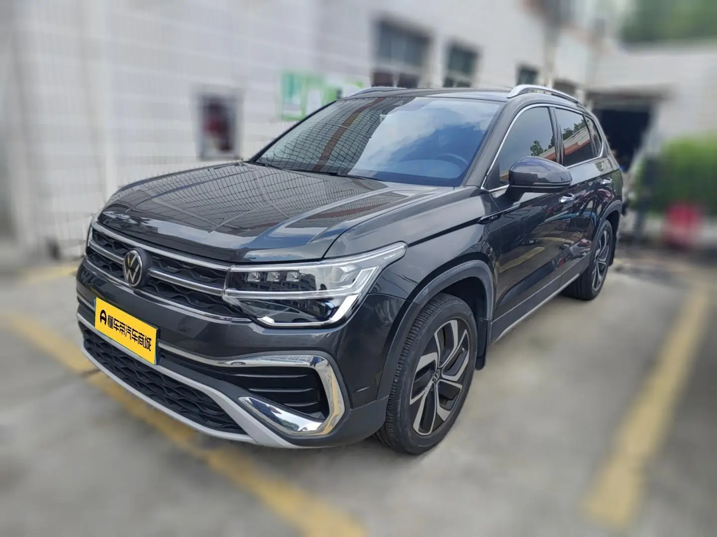 Volkswagen Tharu 2023 300TSI 2WD