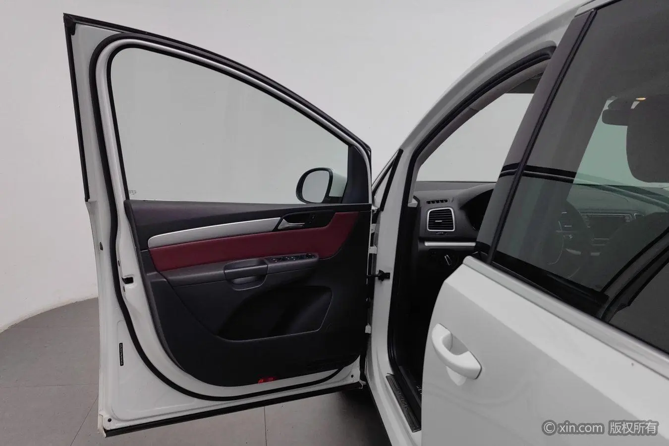 Volkswagen Sharan 2018 380TSI 7 seat
