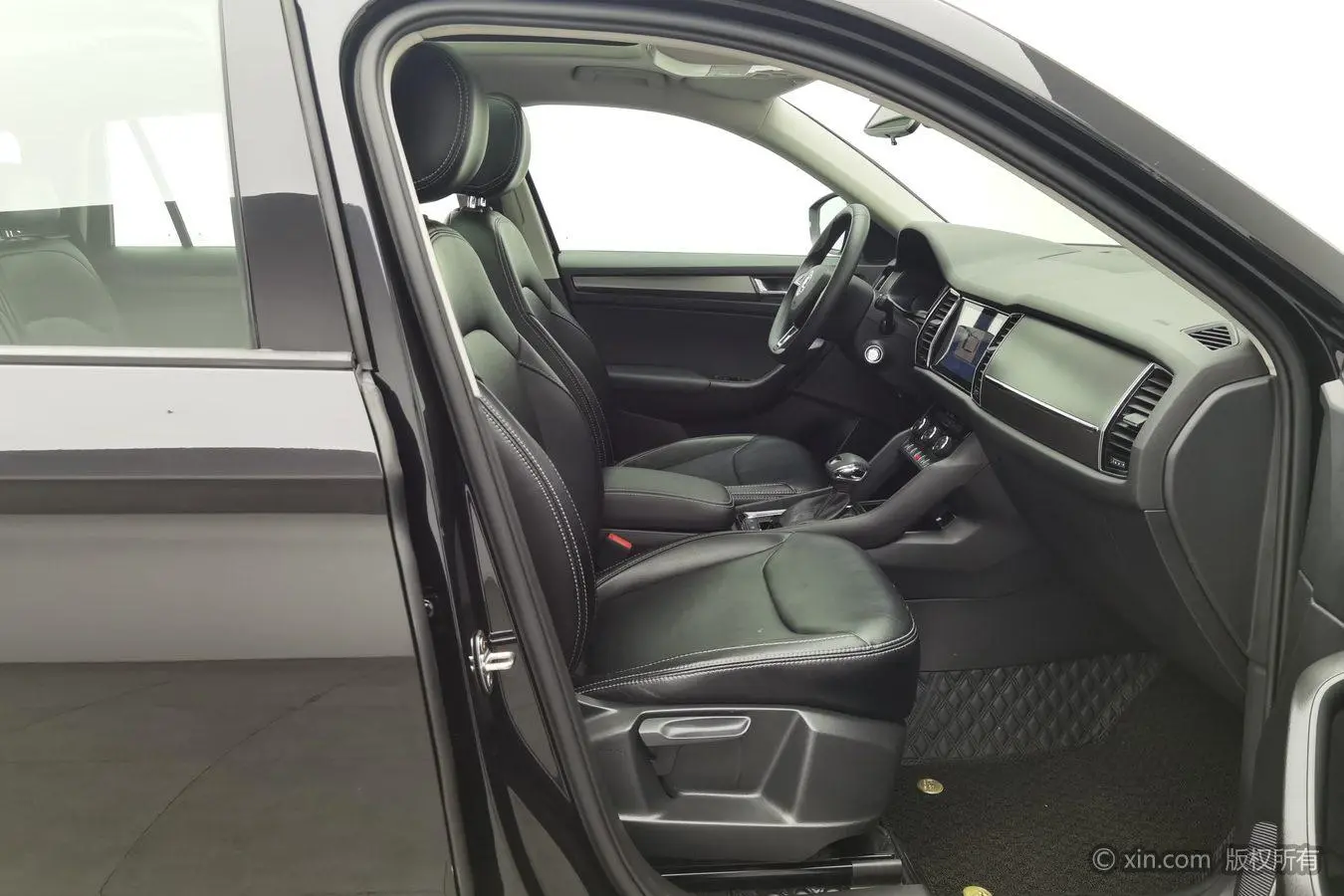 Skoda 2019 TSI330 7 seat 2WD Comfort China V