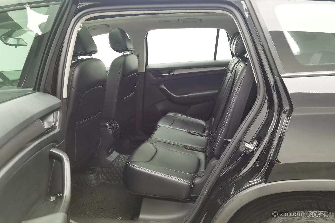 Skoda 2019 TSI330 7 seat 2WD Comfort China V