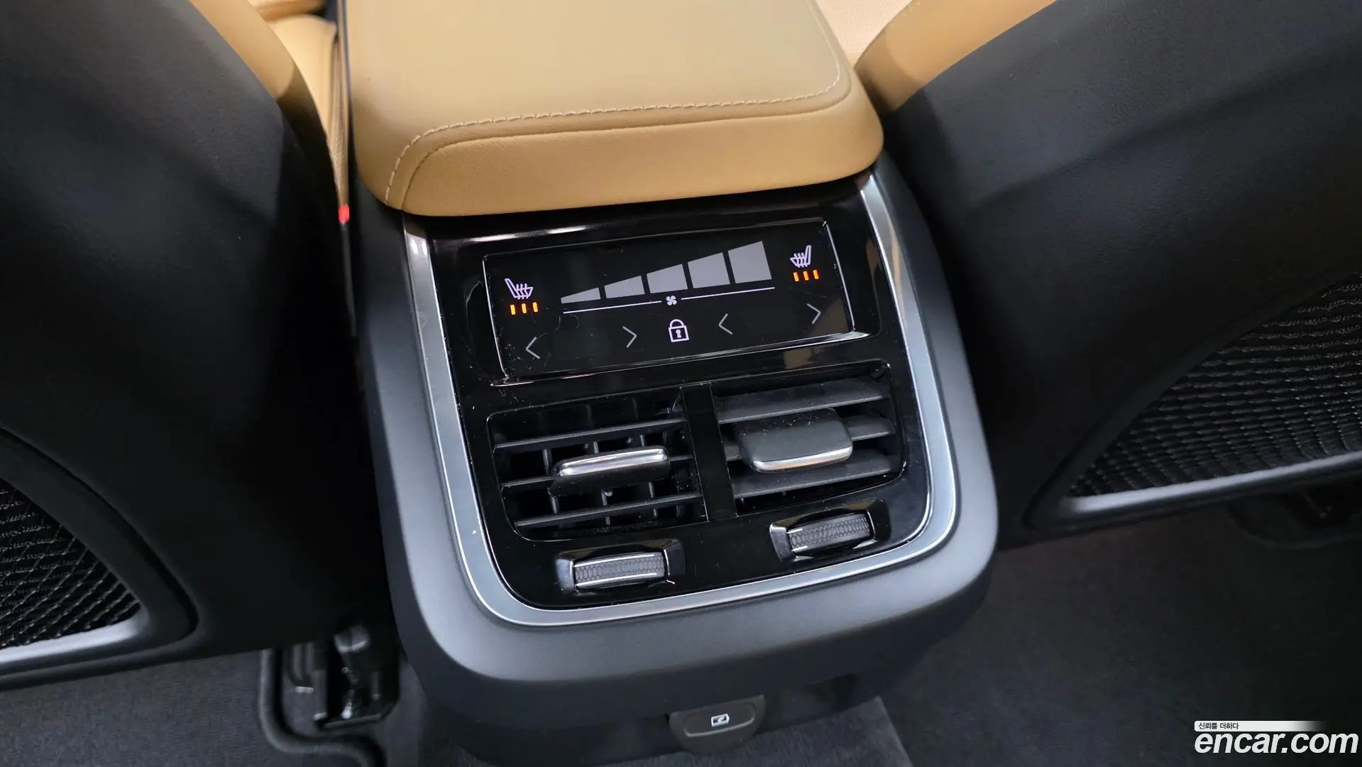 Volvo V60 B5 Ultimate AWD