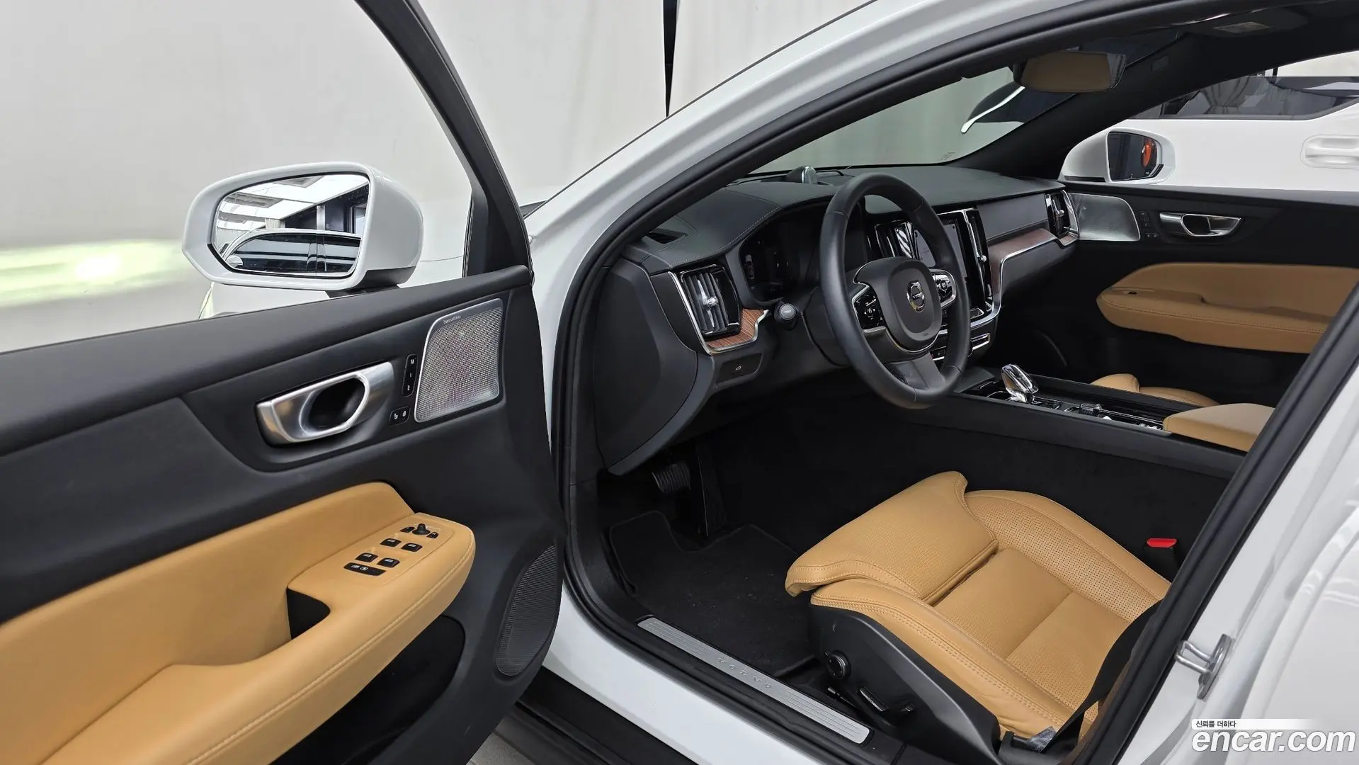 Volvo V60 B5 Ultimate AWD