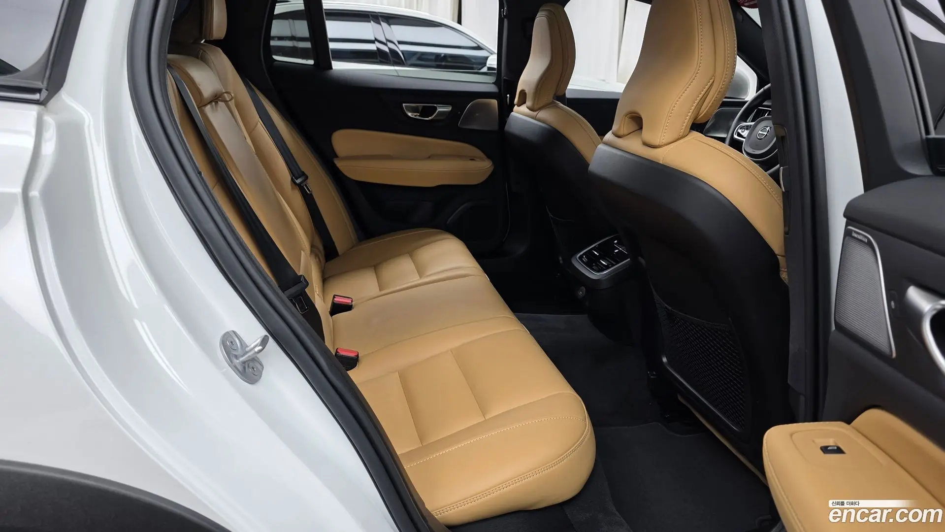 Volvo V60 B5 Ultimate AWD