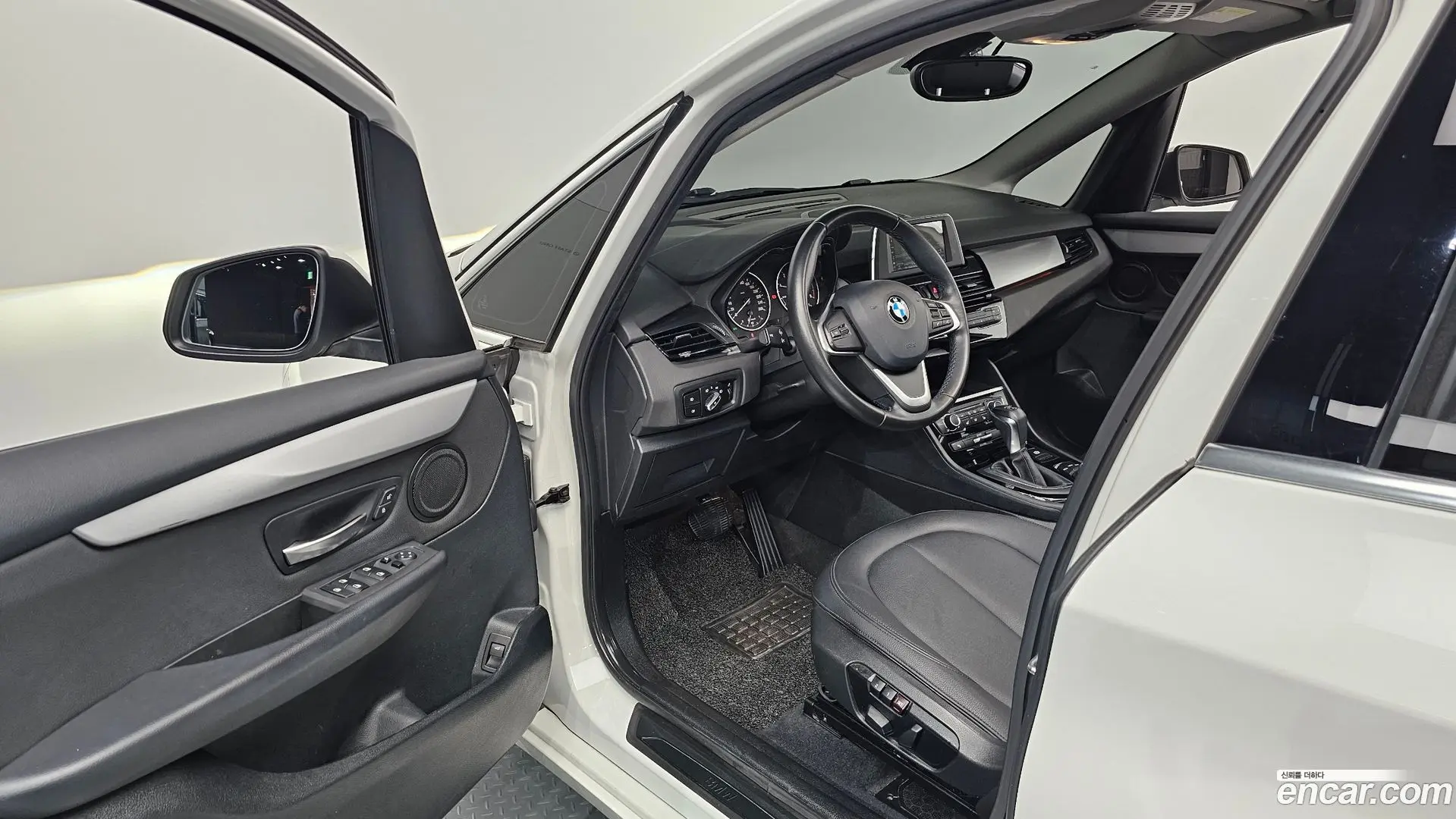 BMW 2-Series Joy 2017