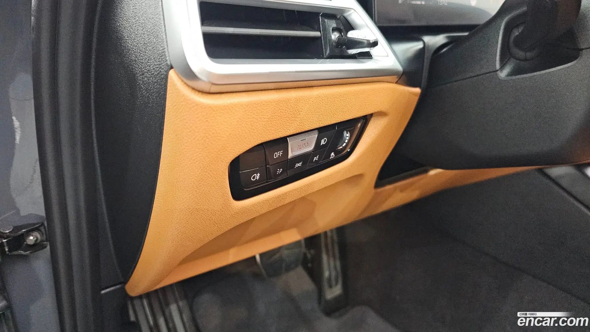 BMW 3-Series 320i Touring M Sports 2023