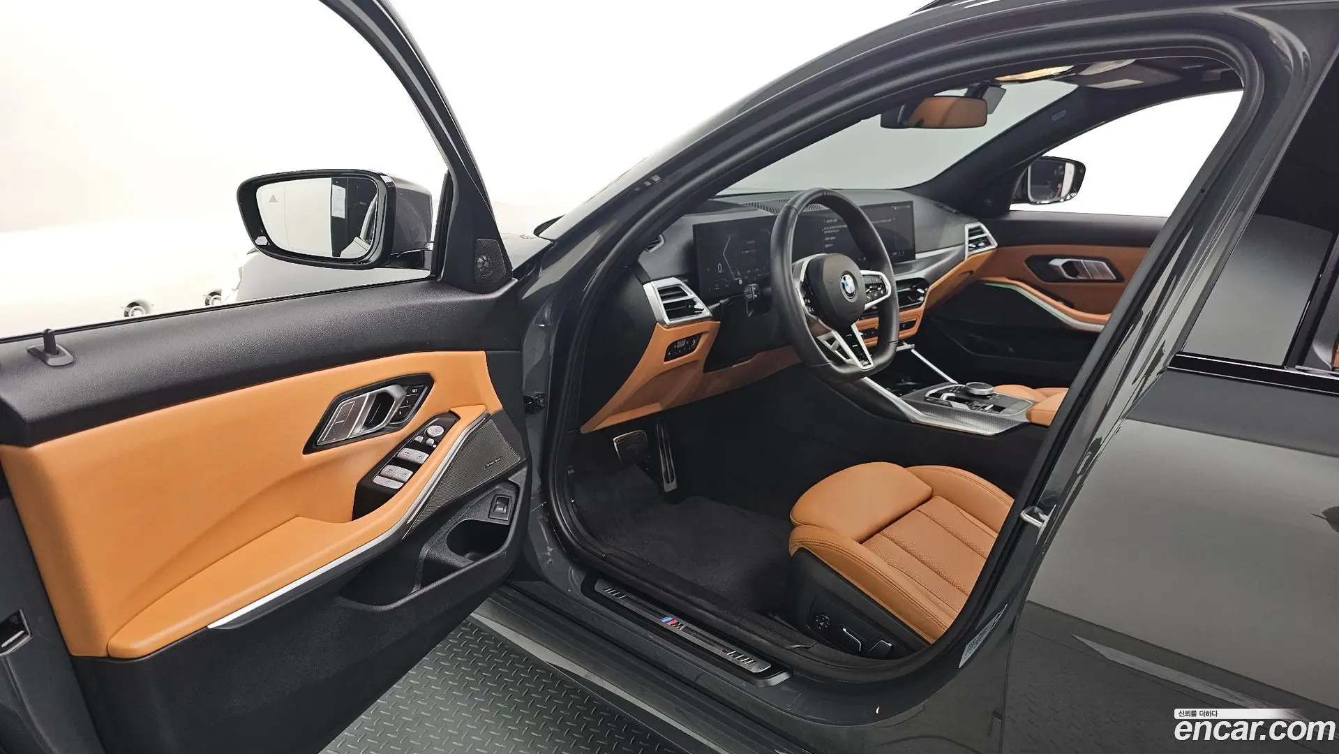 BMW 3-Series 320i Touring M Sports 2023