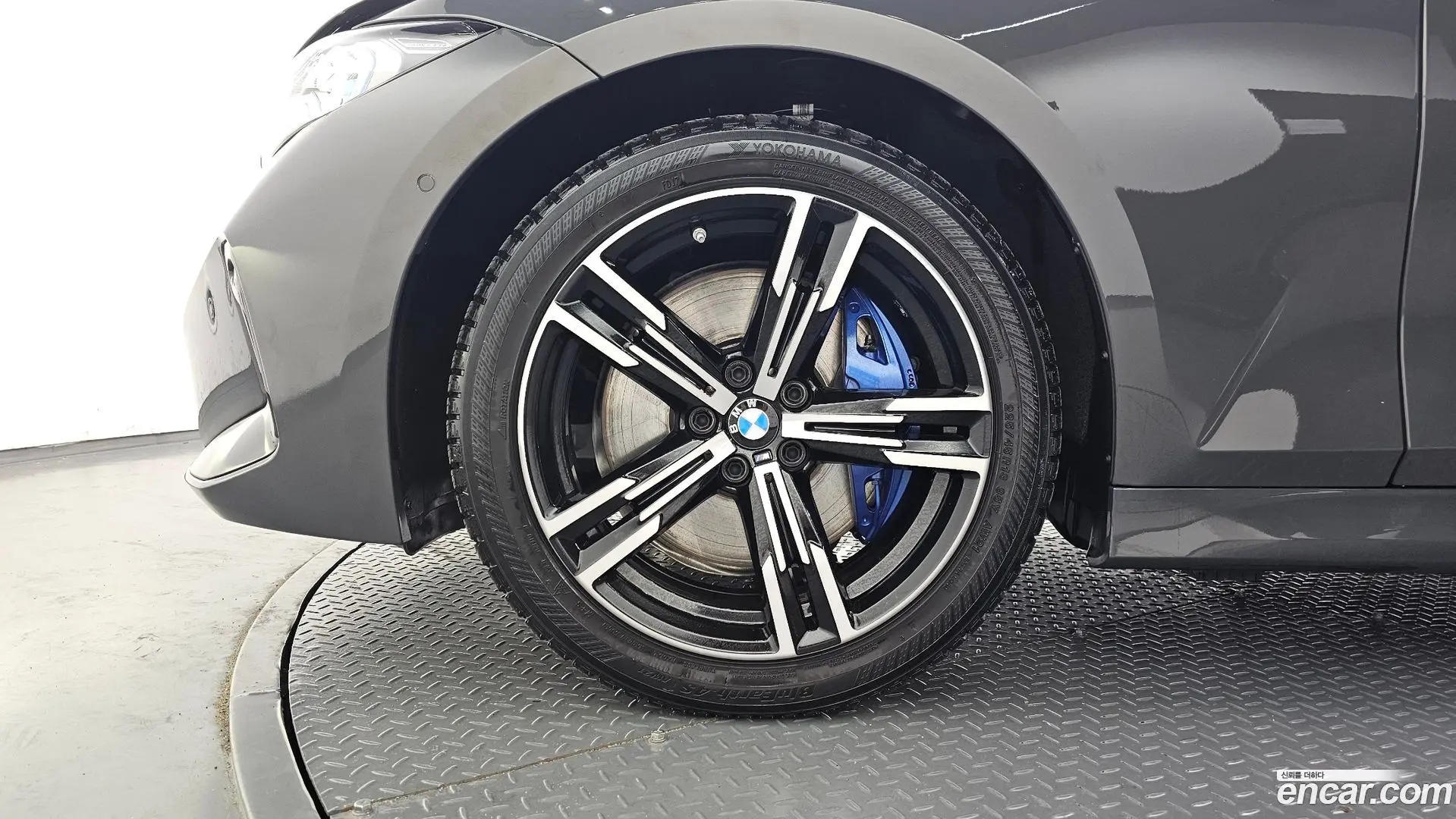 BMW 3-Series 320i Touring M Sports 2023