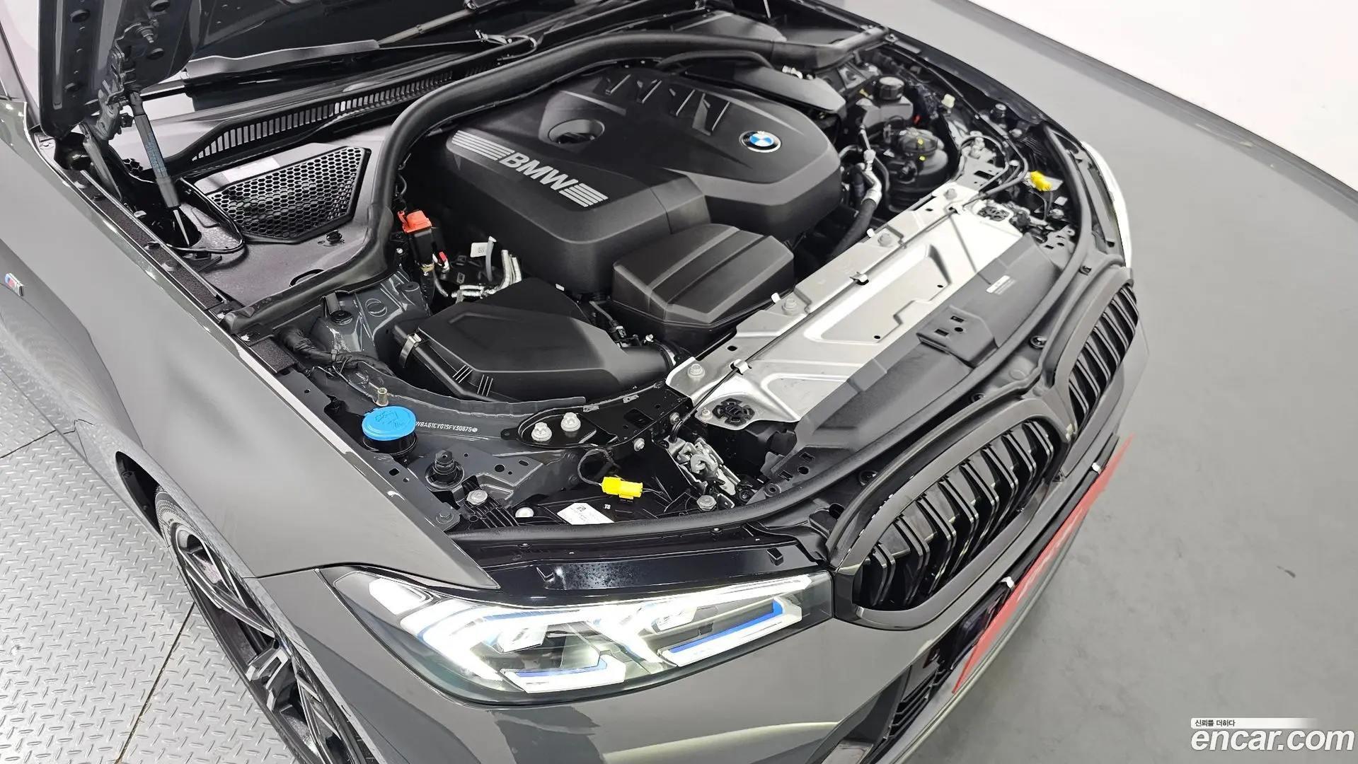 BMW 3-Series 320i Touring M Sports 2023