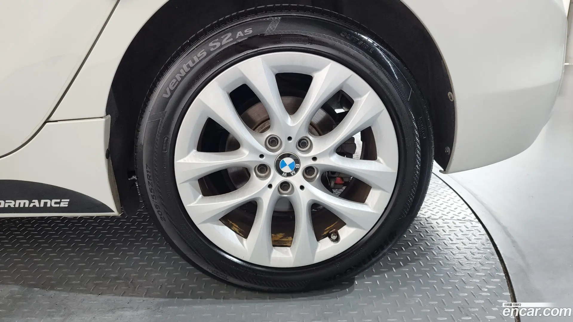 BMW 2-Series Joy 2017